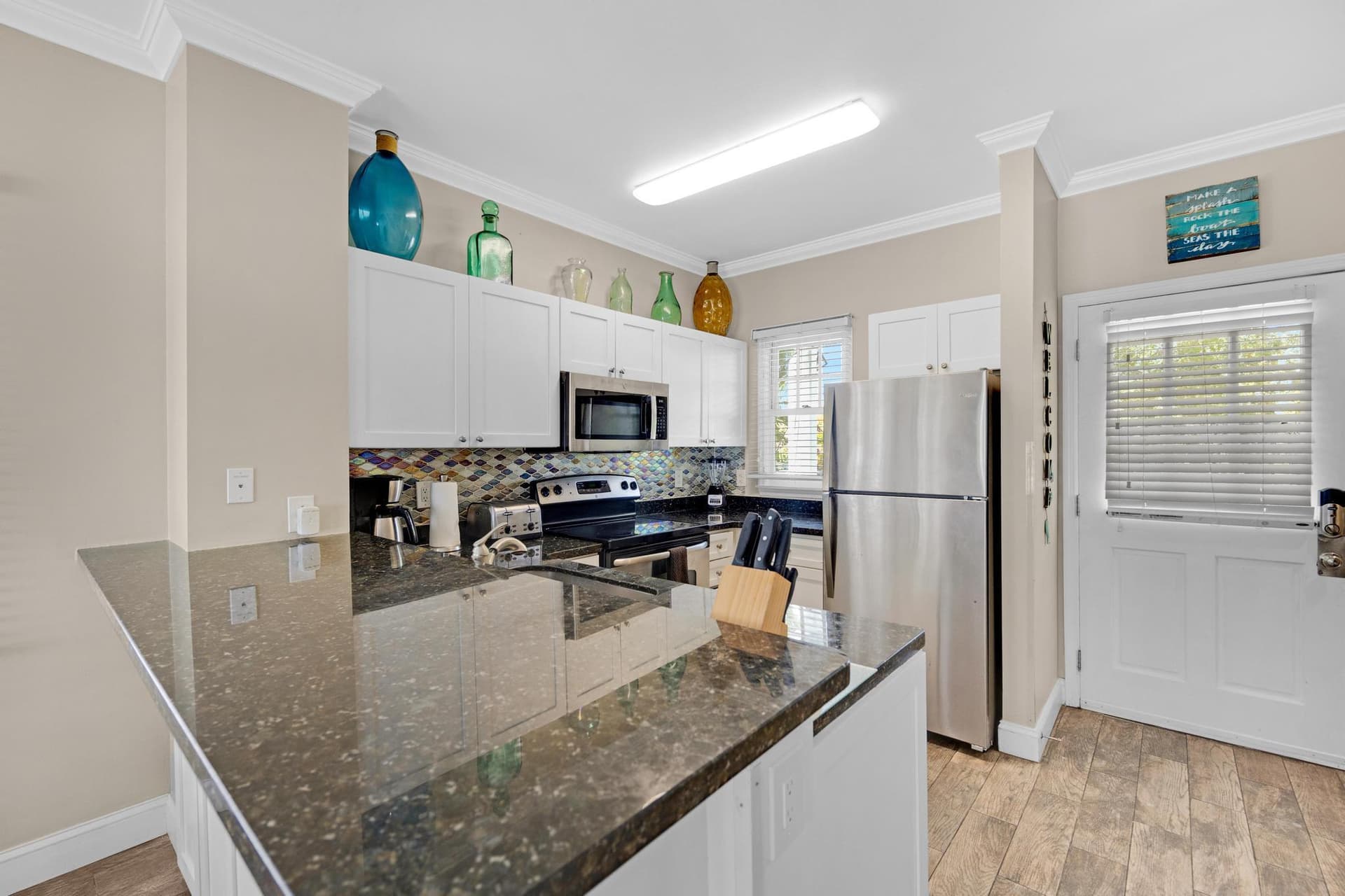 7075 Hawks Cay Boulevard photo 24