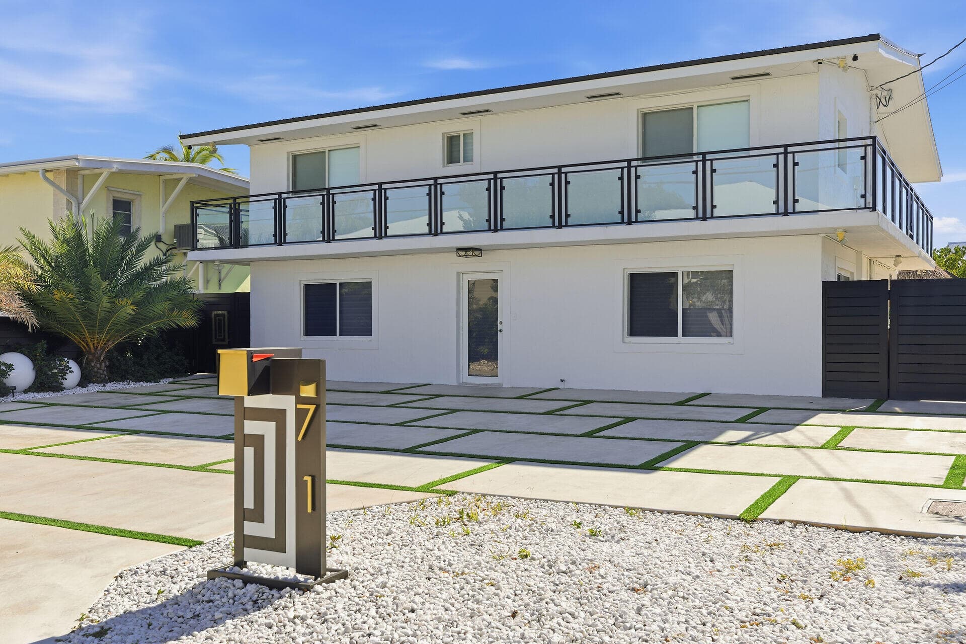 71 Coral Drive photo 1