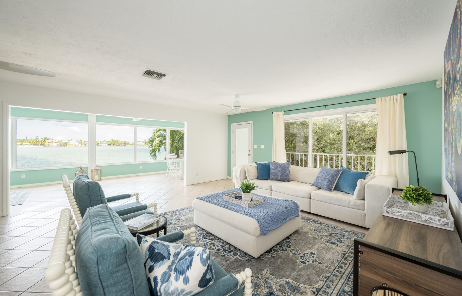 205 S Point Drive photo 9