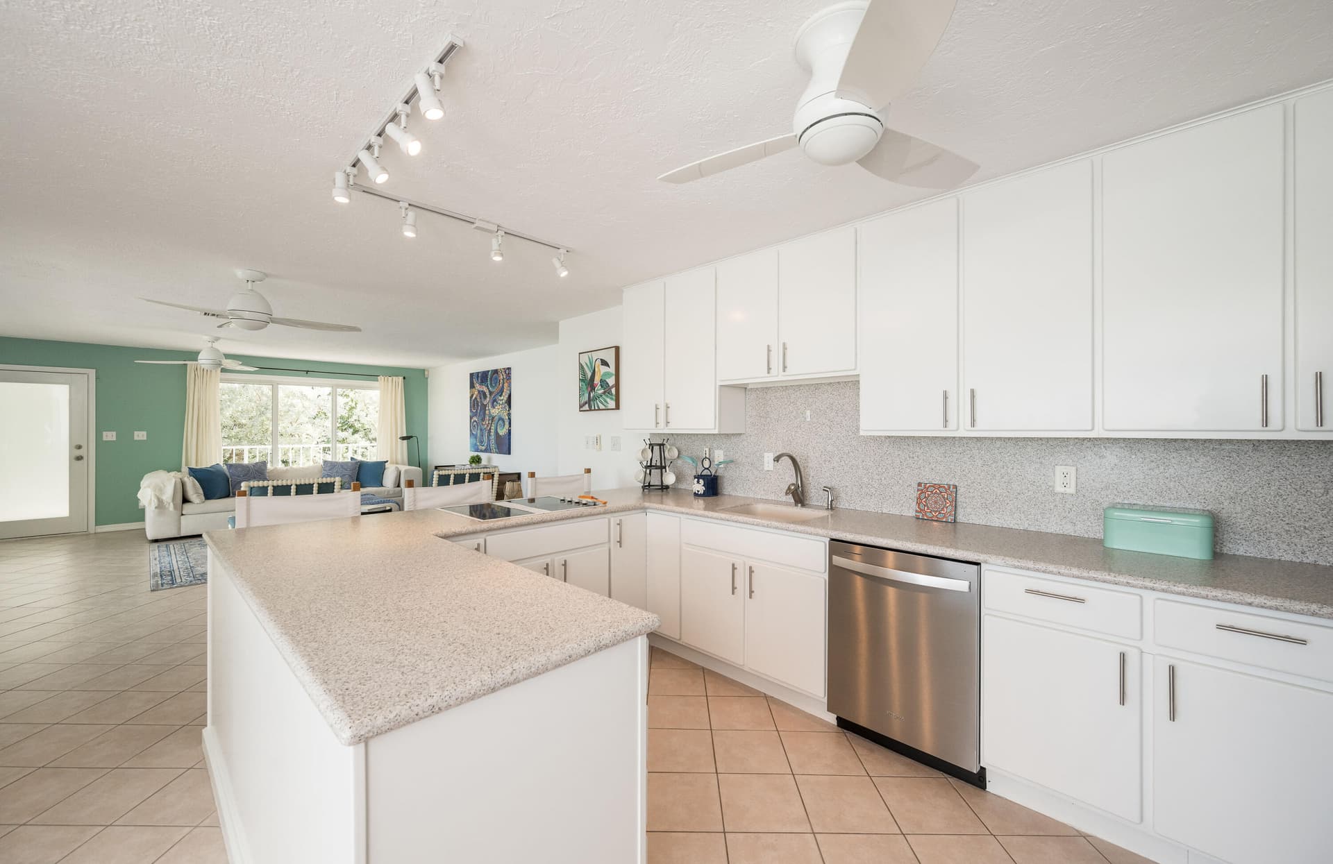 205 S Point Drive photo 14