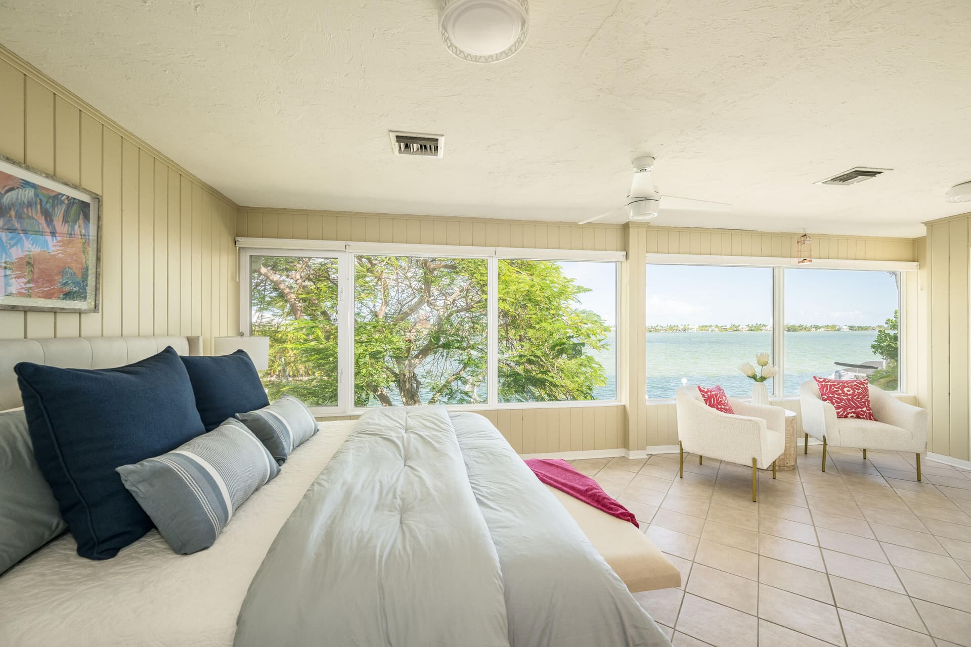 205 S Point Drive photo 17