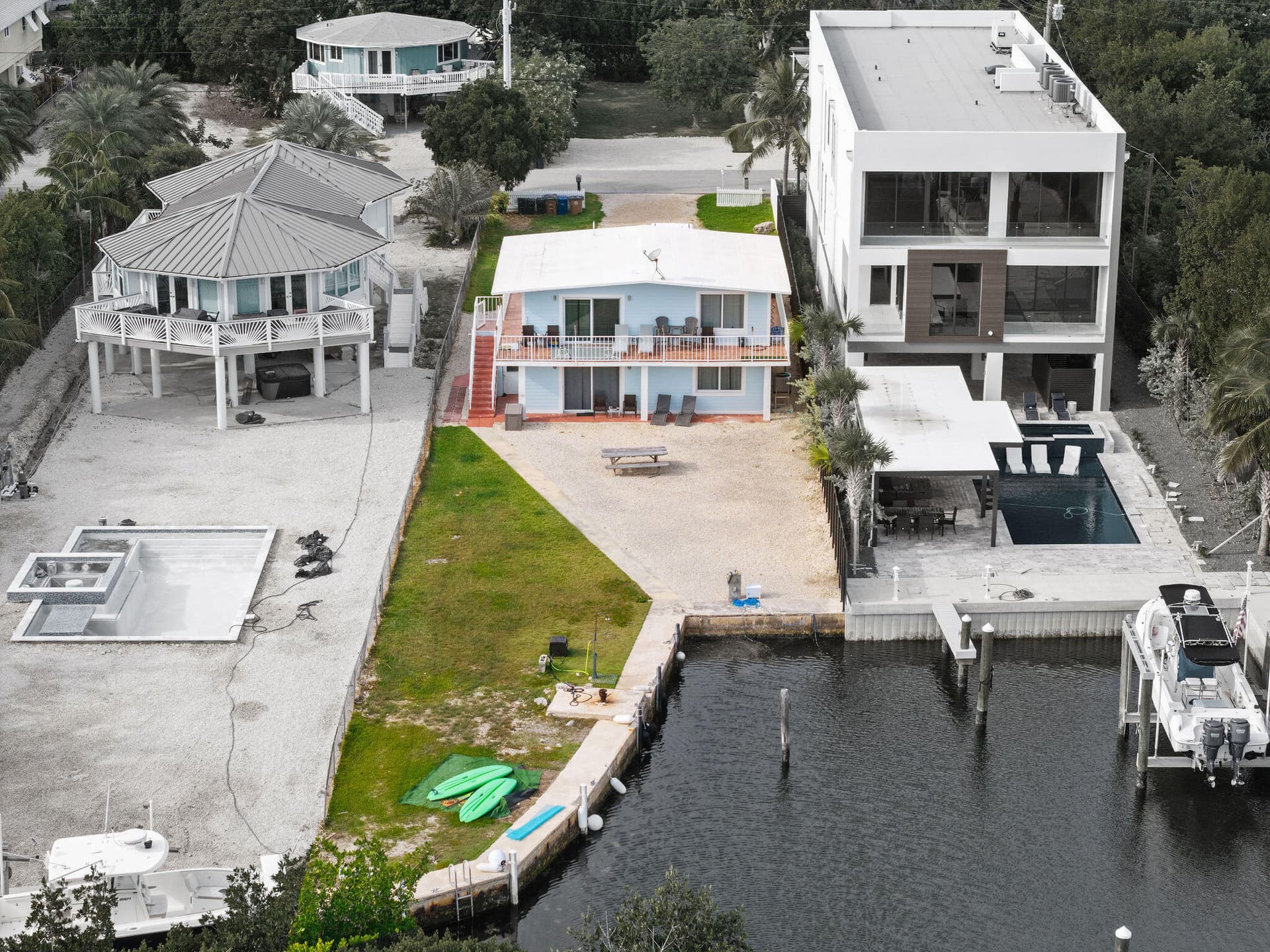 127 Seaside Ave photo 4