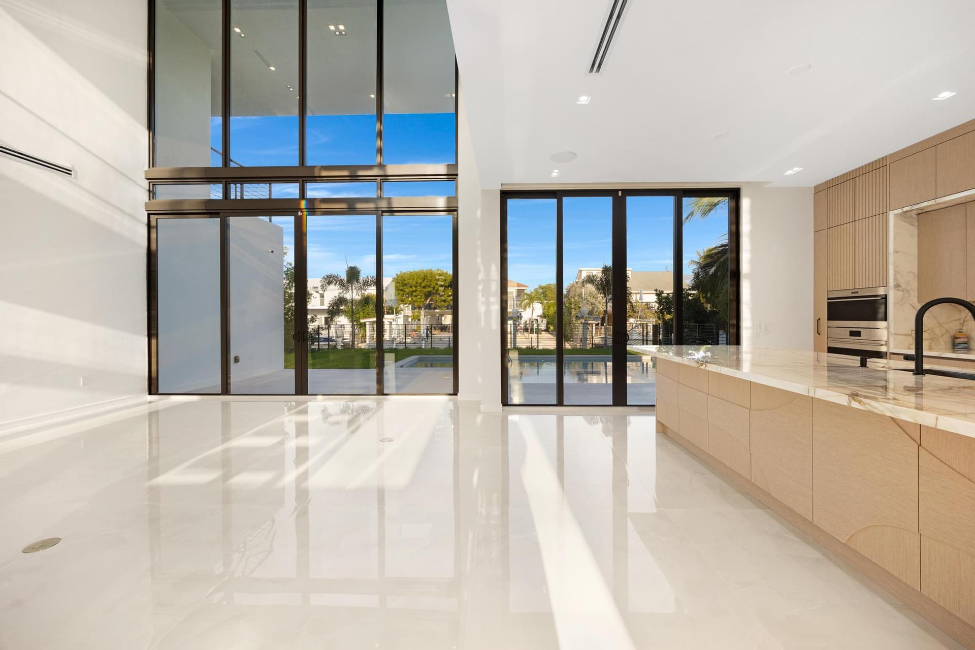 181 Nautilus Drive photo 4