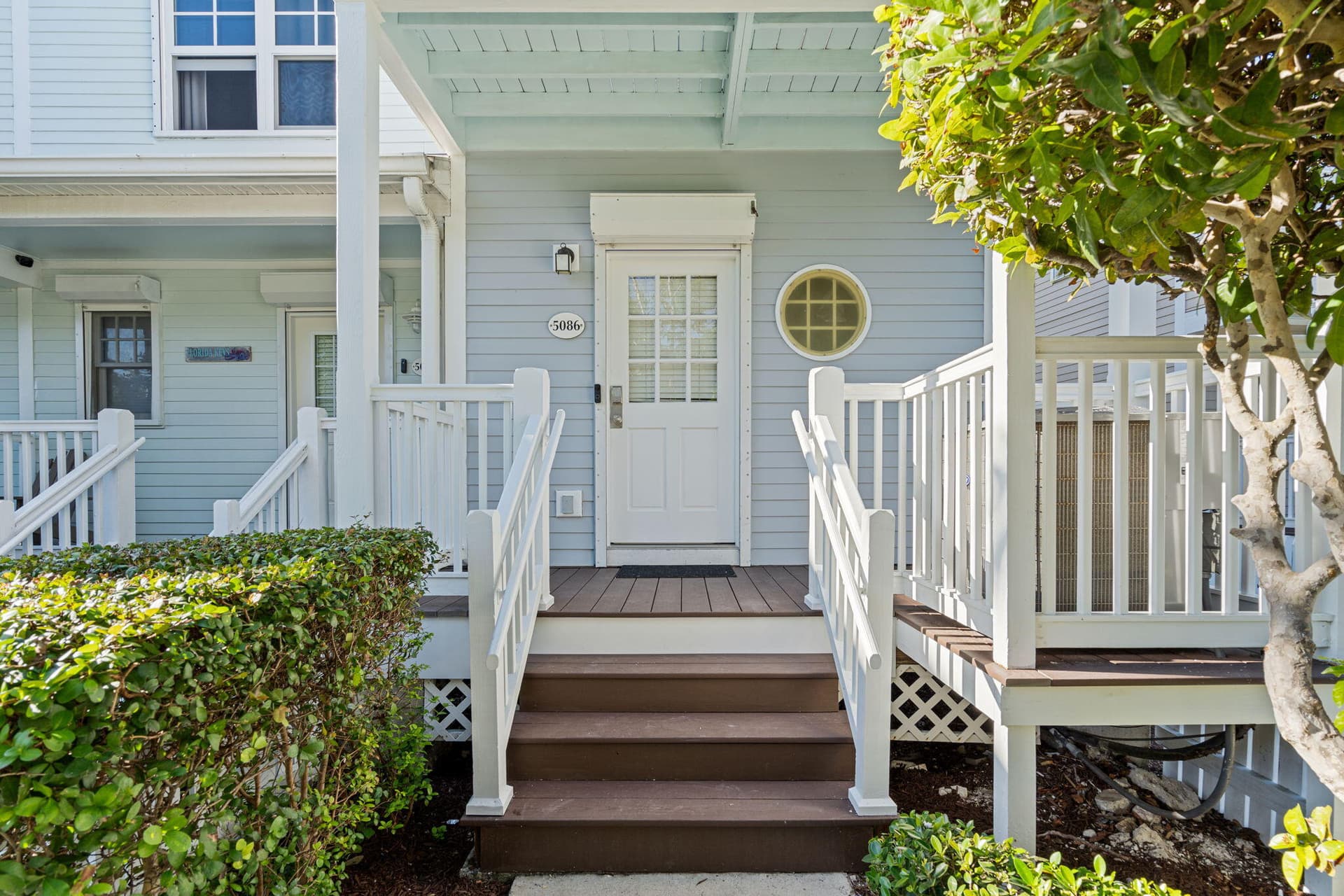 5086 Sunset Village Drive photo 4