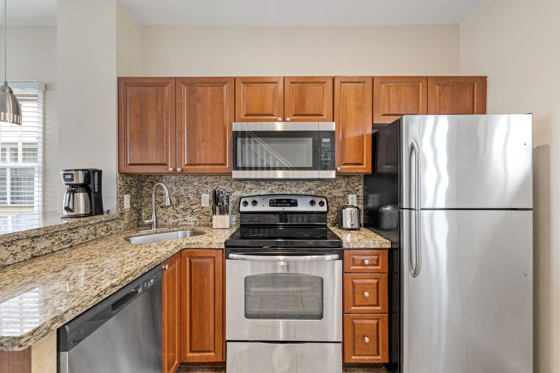 5086 Sunset Village Drive photo 8