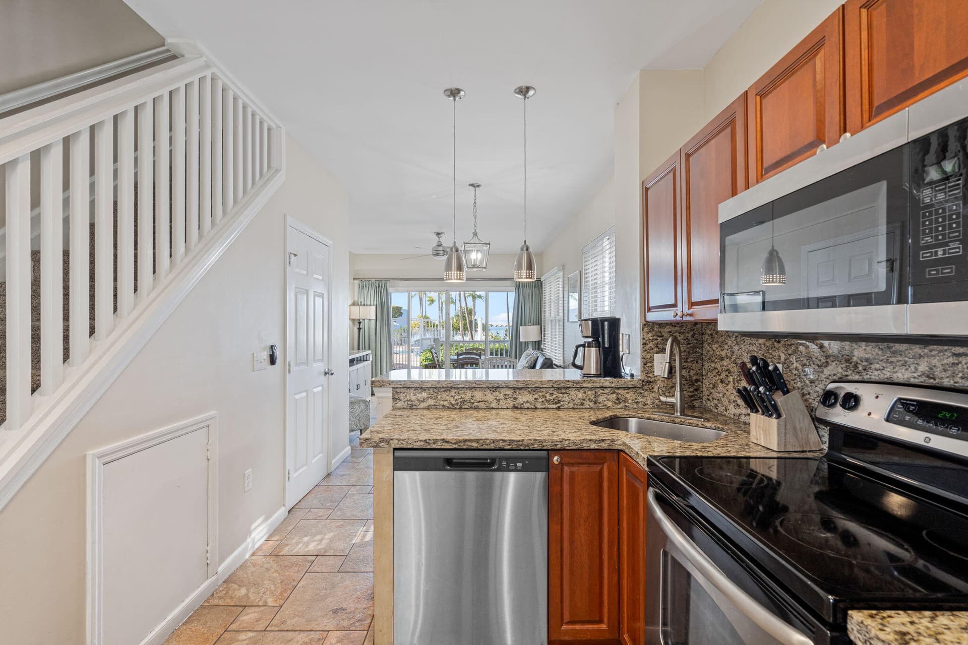 5086 Sunset Village Drive photo 9
