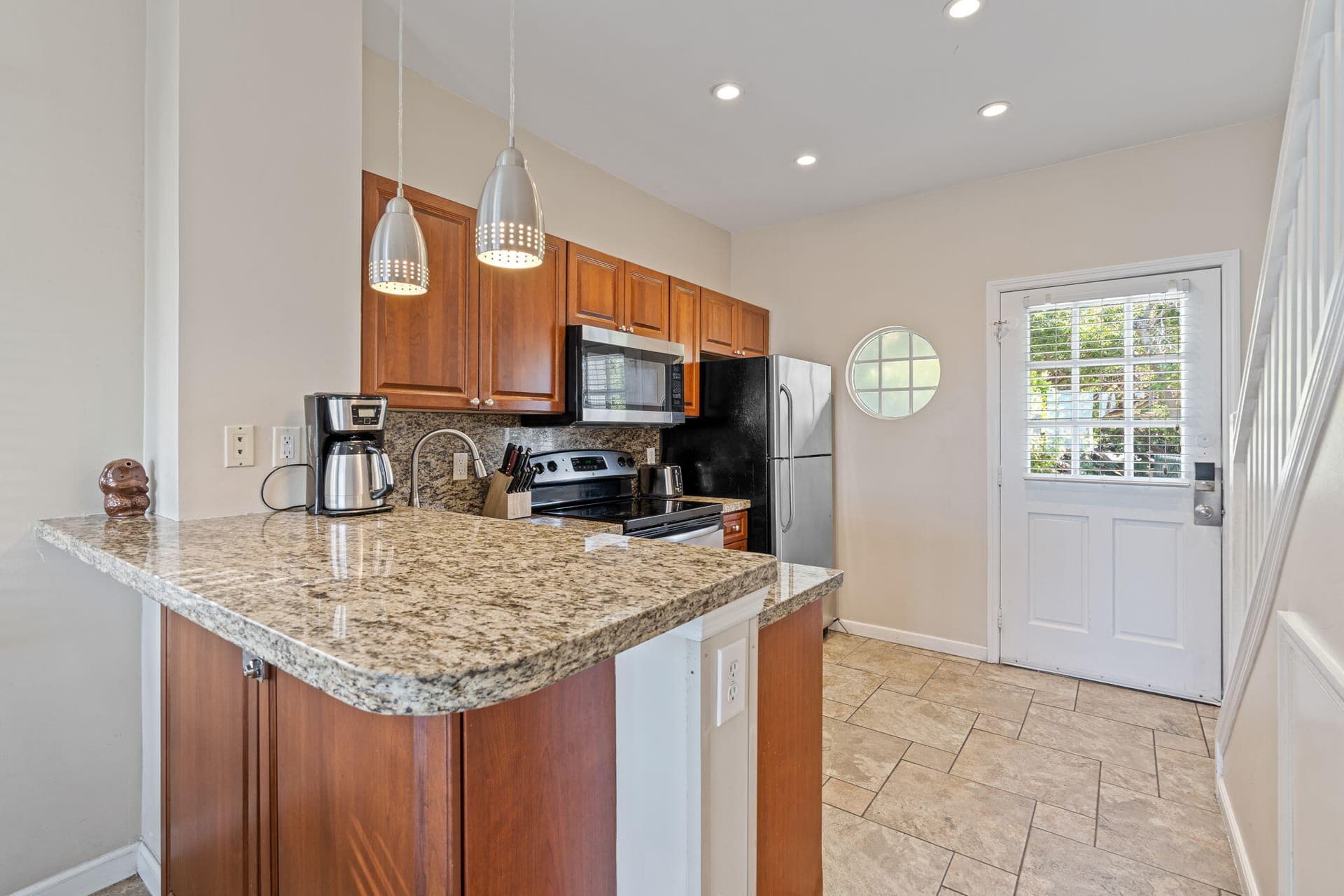 5086 Sunset Village Drive photo 11