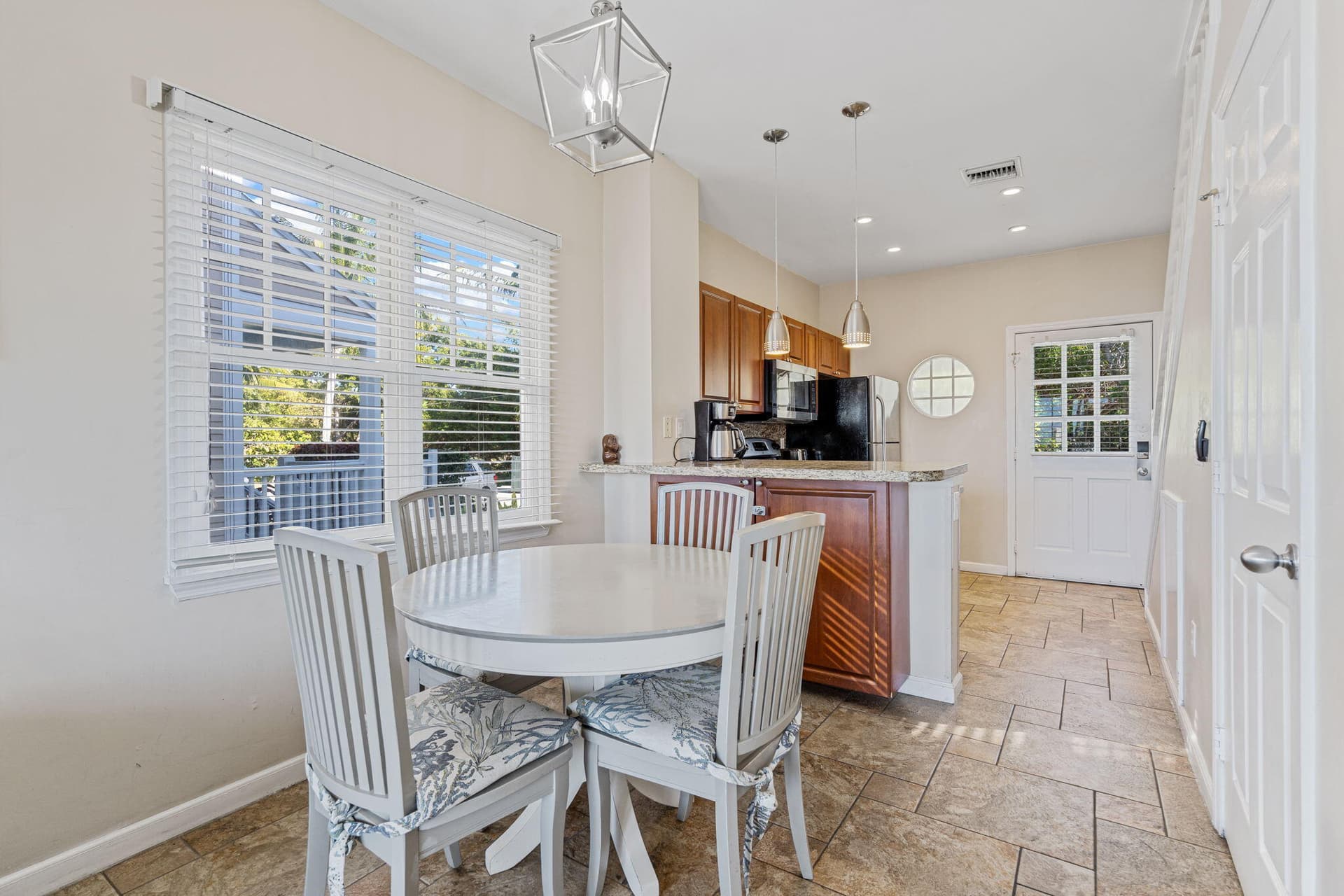 5086 Sunset Village Drive photo 14