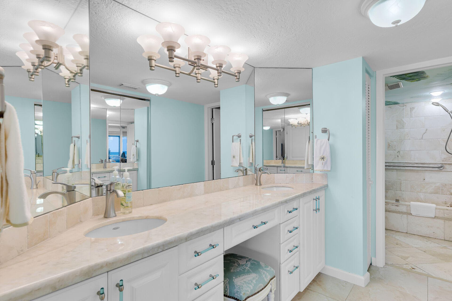 1133 W Ocean Drive 17 photo 23