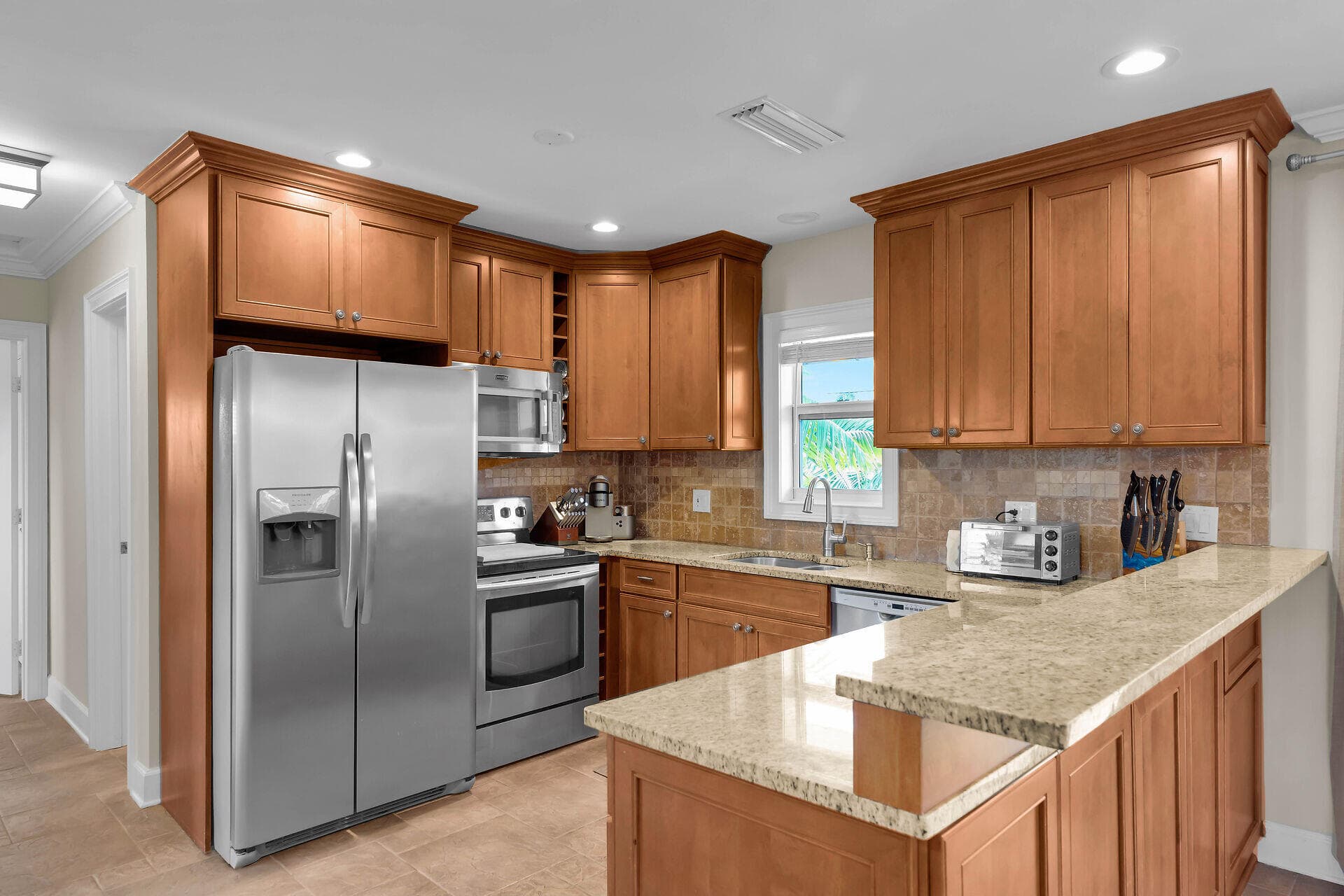 272 W Seaview Drive photo 8