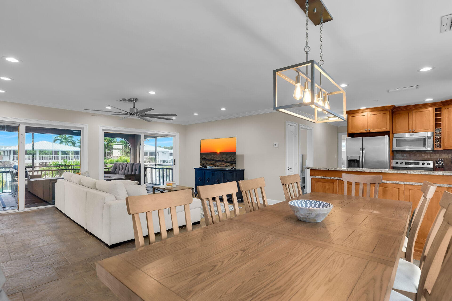 272 W Seaview Drive photo 10
