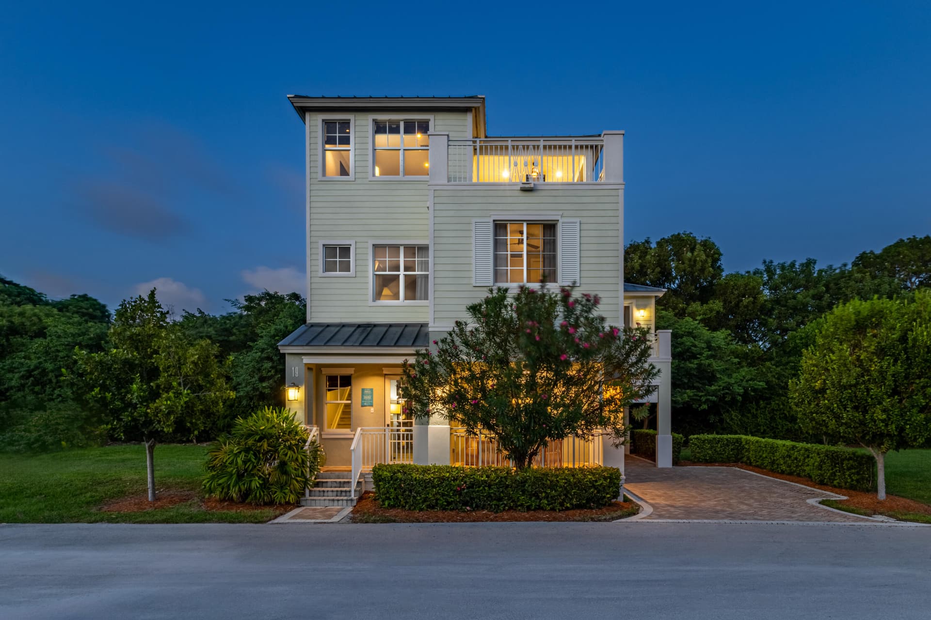 25 E Playa Largo Boulevard photo 4