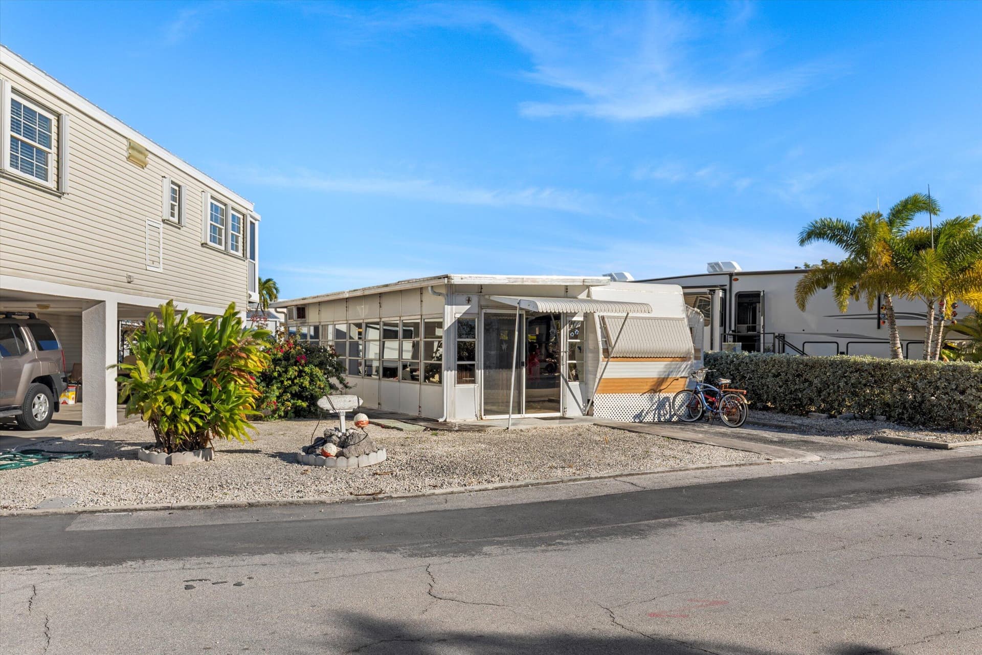 701 Spanish Main Drive 566 photo 3