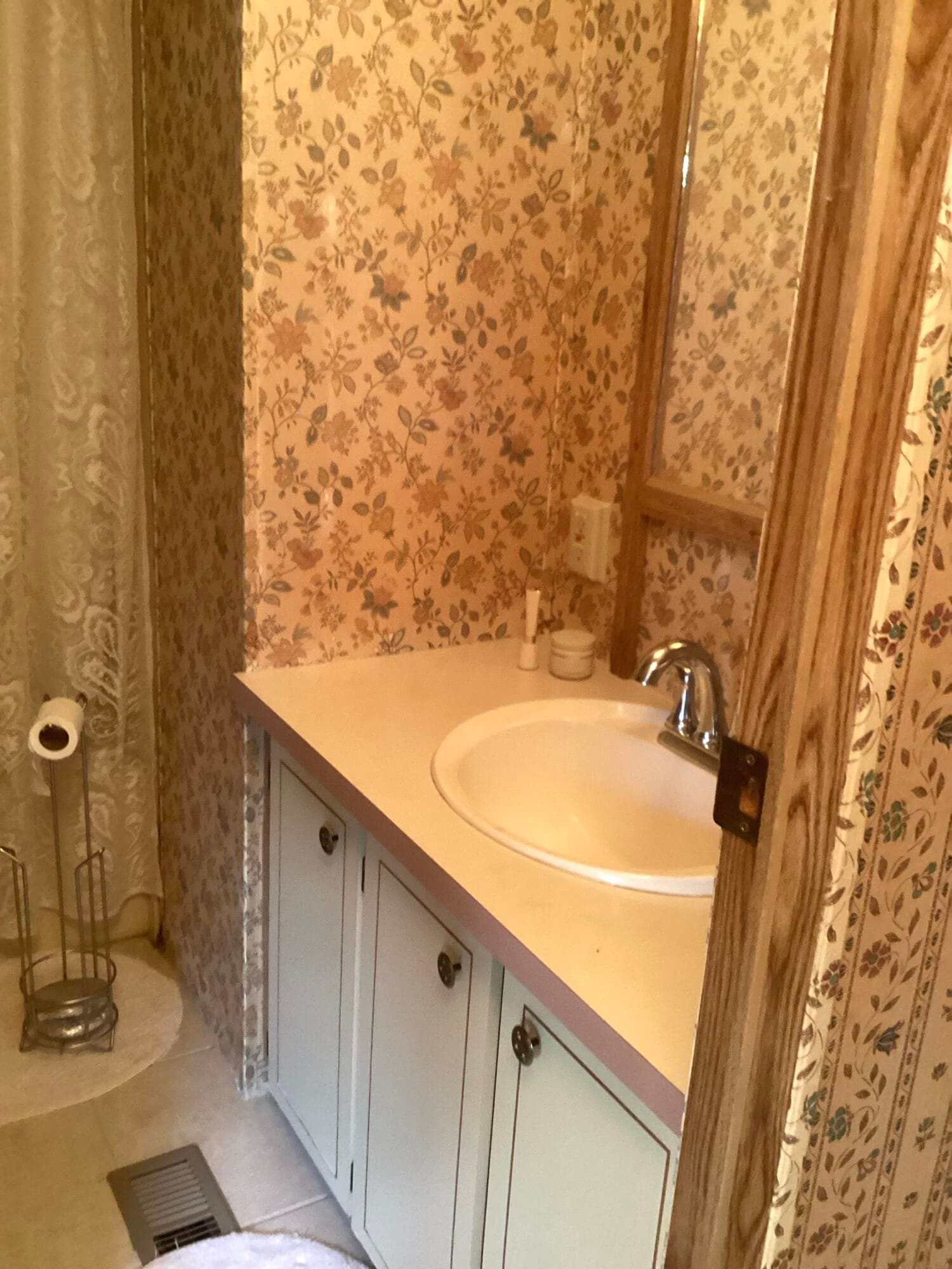 264 Mars Lane photo 13