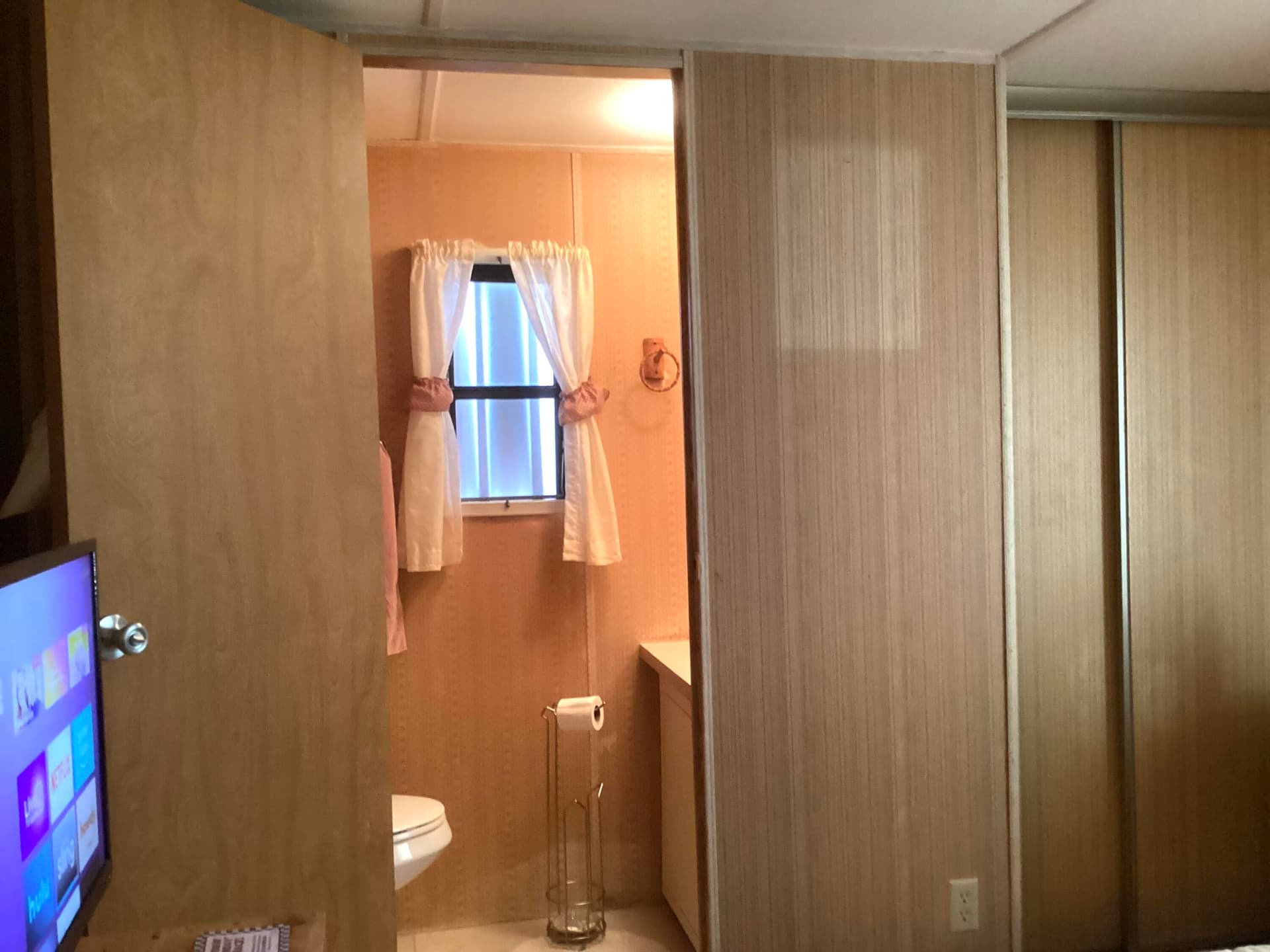 264 Mars Lane photo 19
