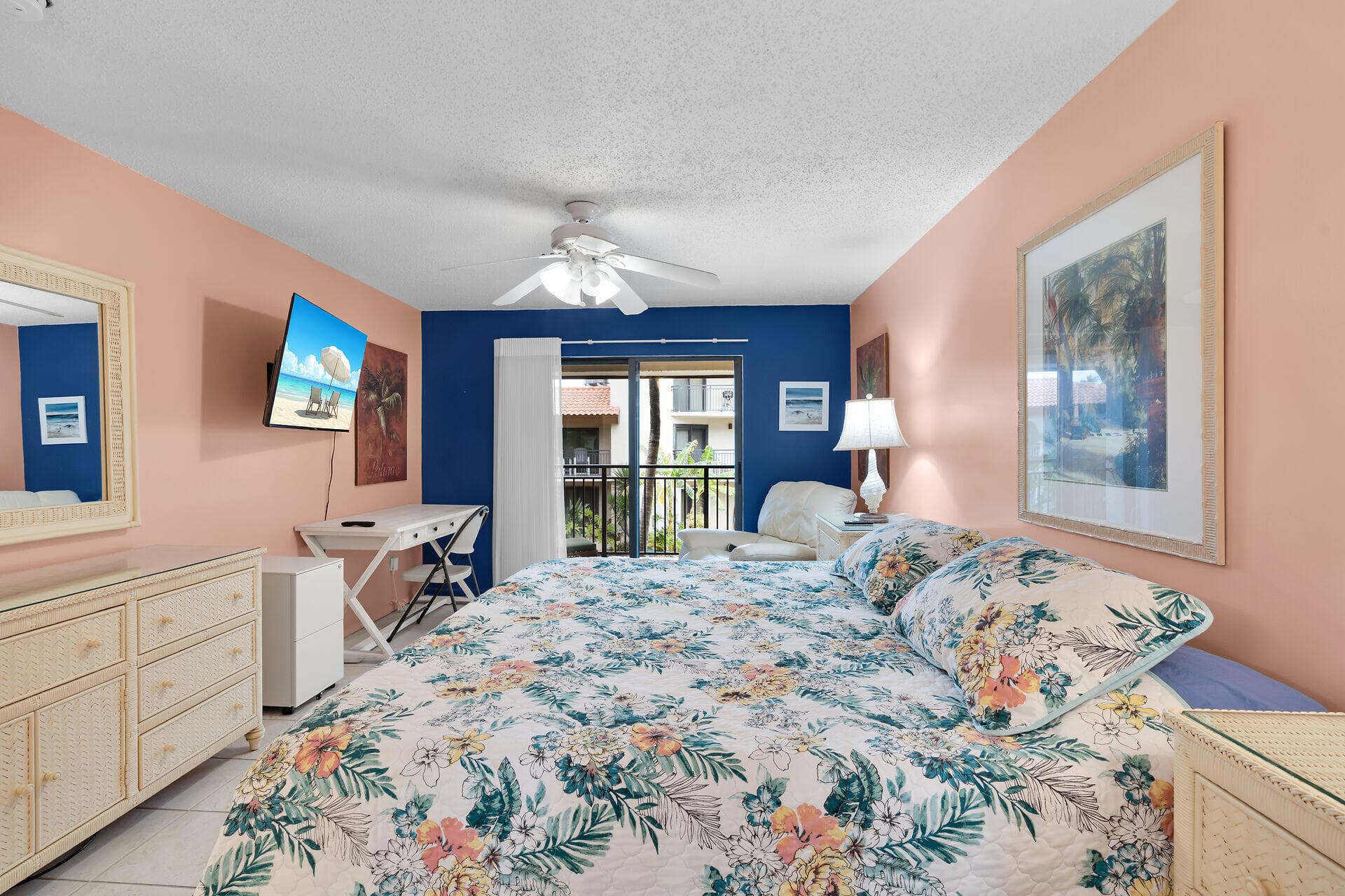 1001 W Ocean Drive 2-201 photo 22