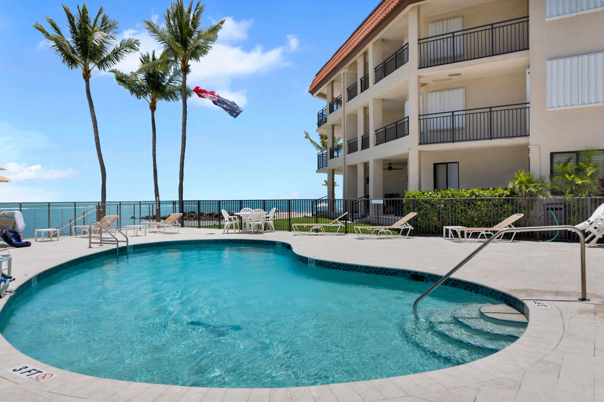 1001 W Ocean Drive 2-201 photo 2
