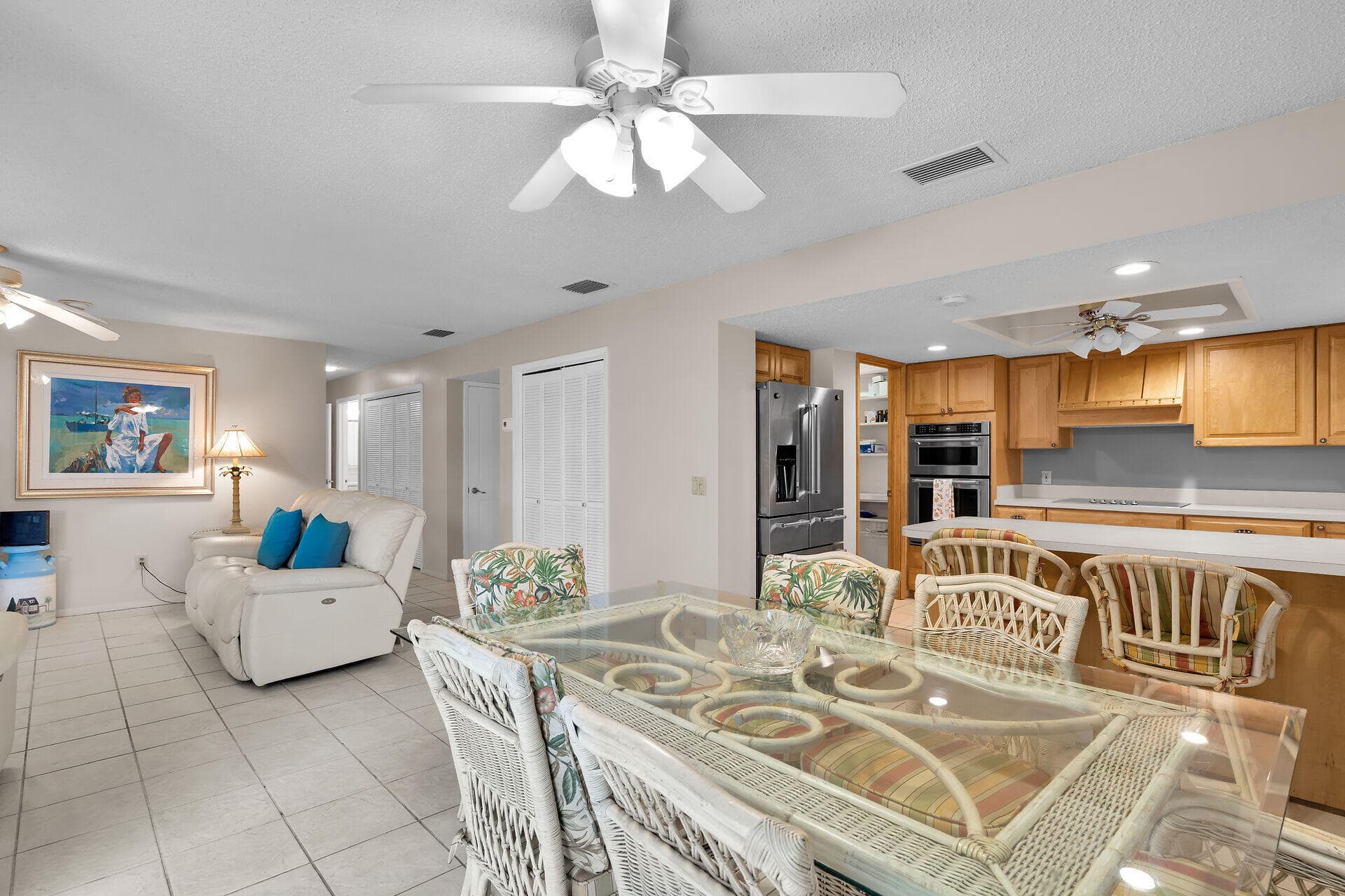 1001 W Ocean Drive 2-201 photo 6