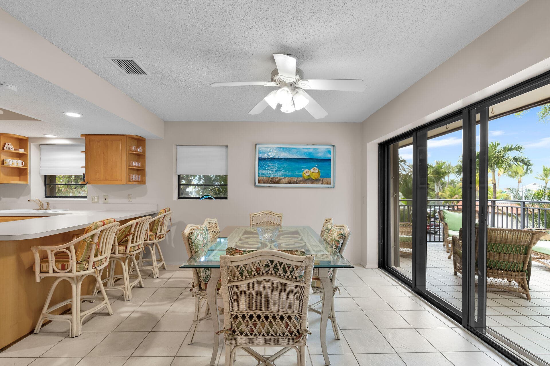 1001 W Ocean Drive 2-201 photo 9