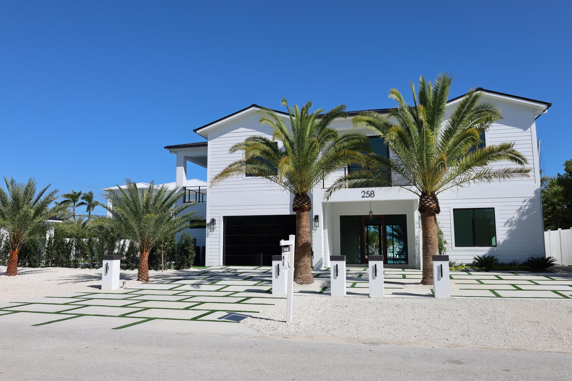 258 Caribbean Dr photo 9