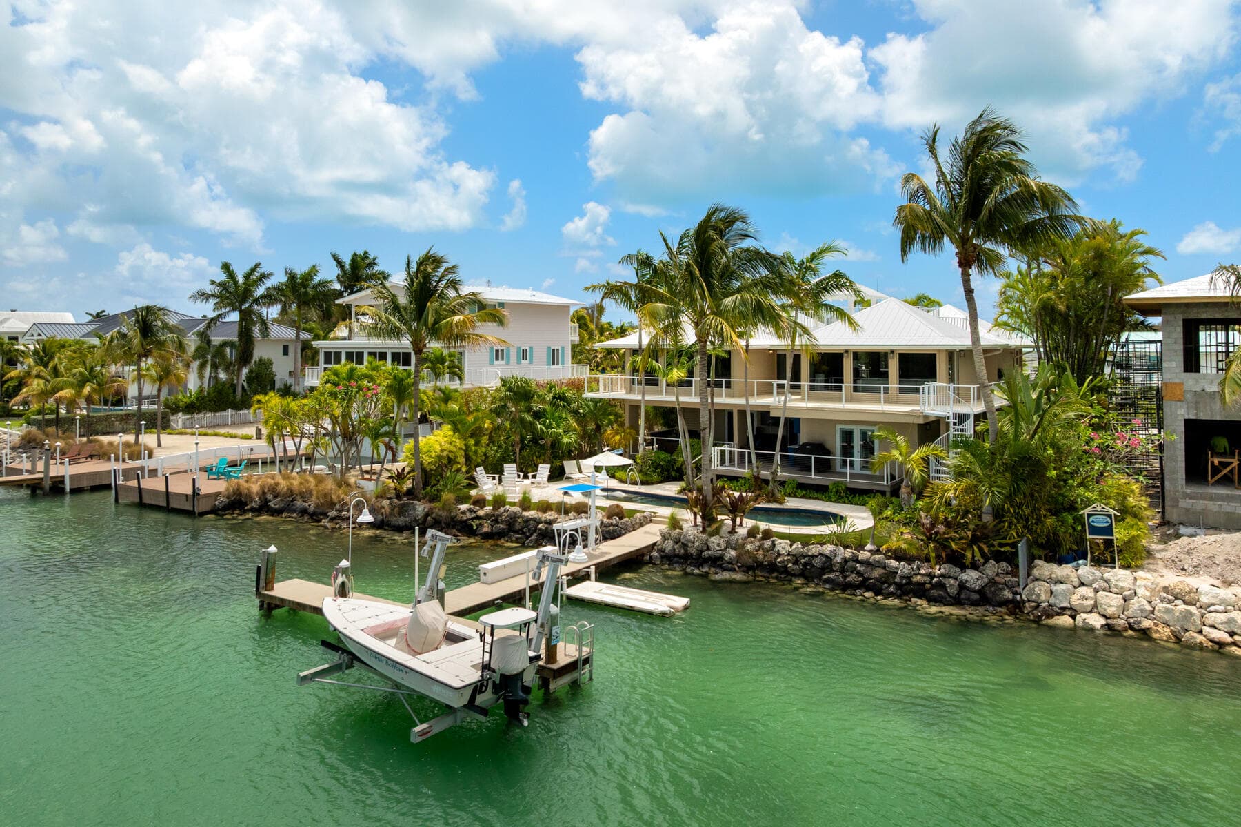 171 Kahiki Drive photo 2