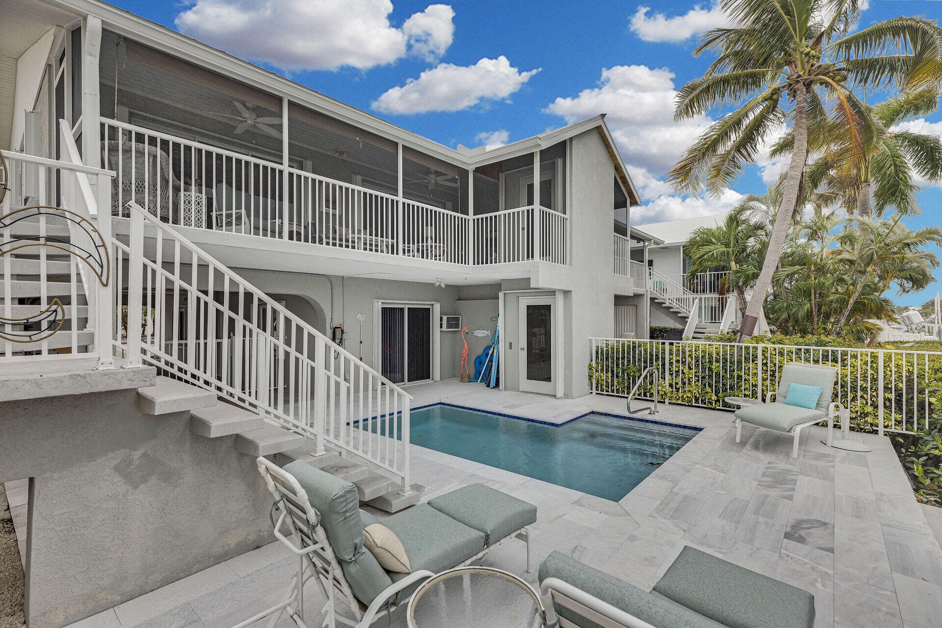 651 9th Street photo 1