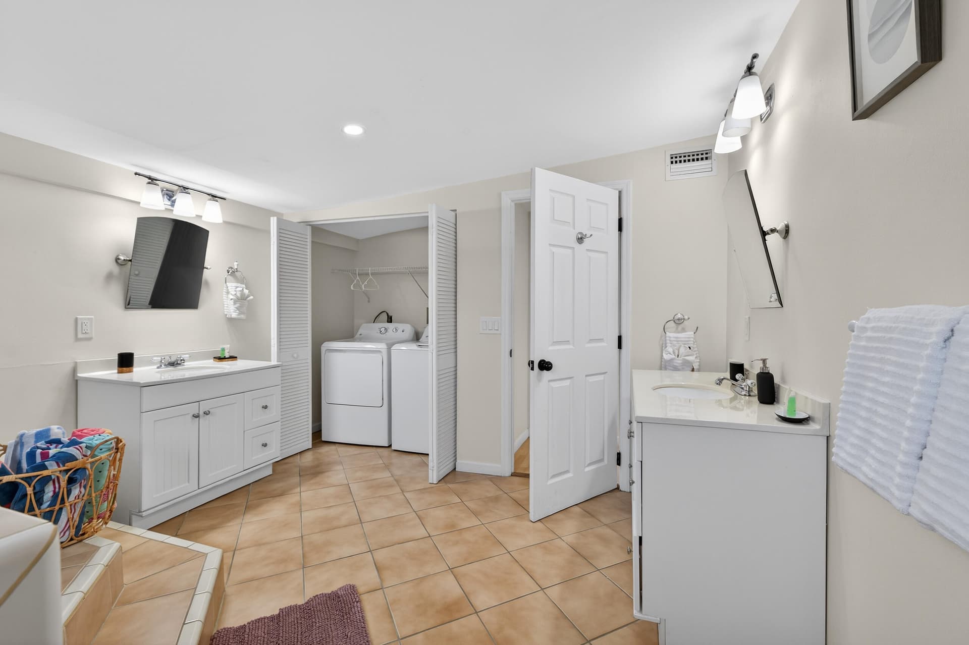 27 Riviera Drive photo 9