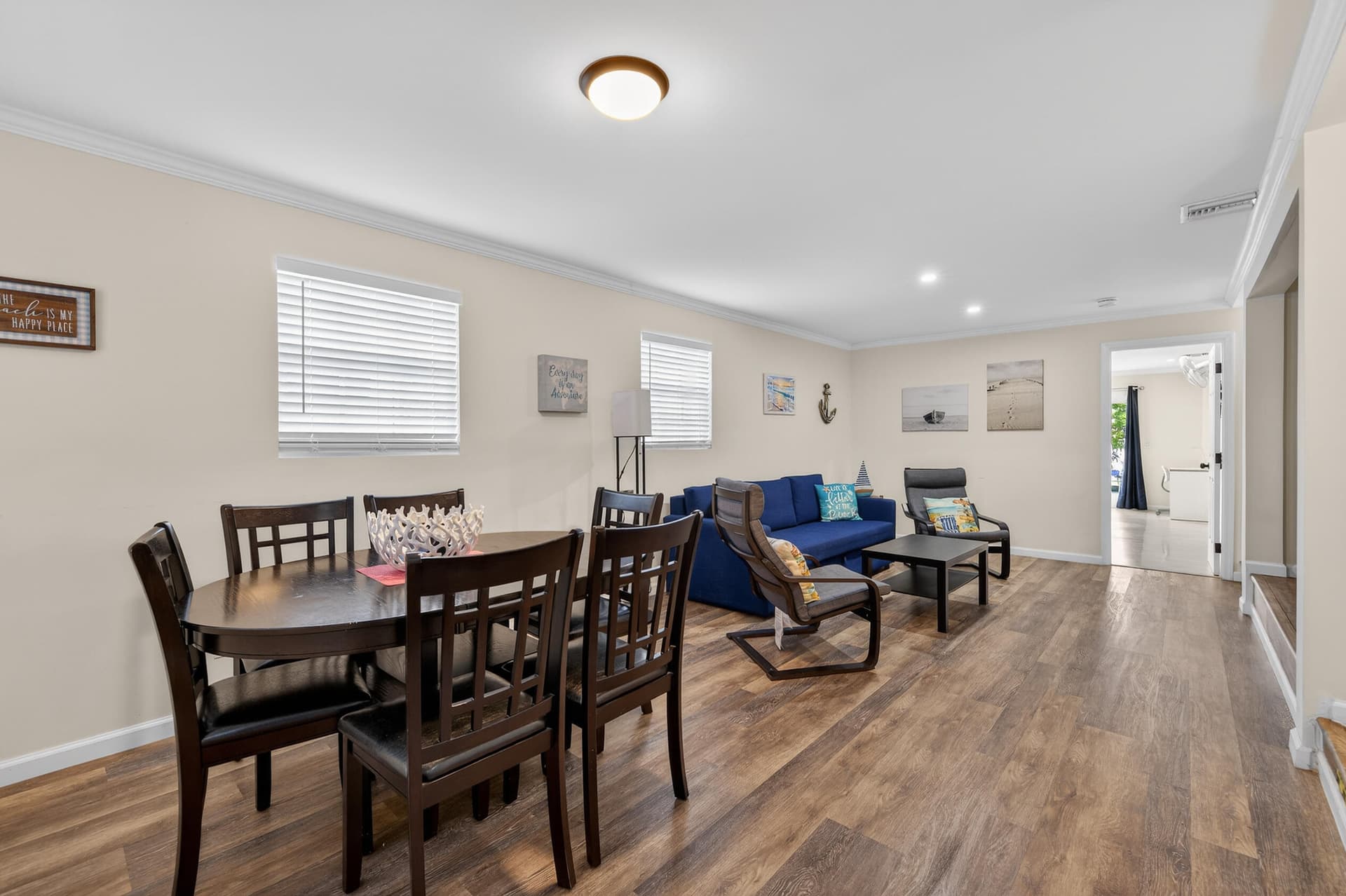 27 Riviera Drive photo 2