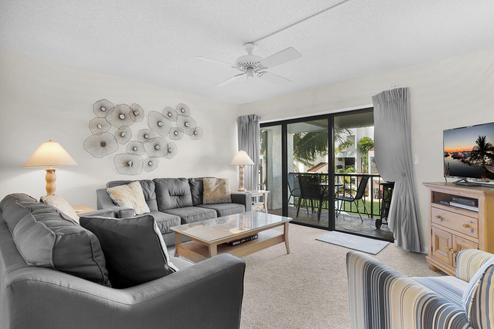 601 W Ocean Drive 410 photo 13