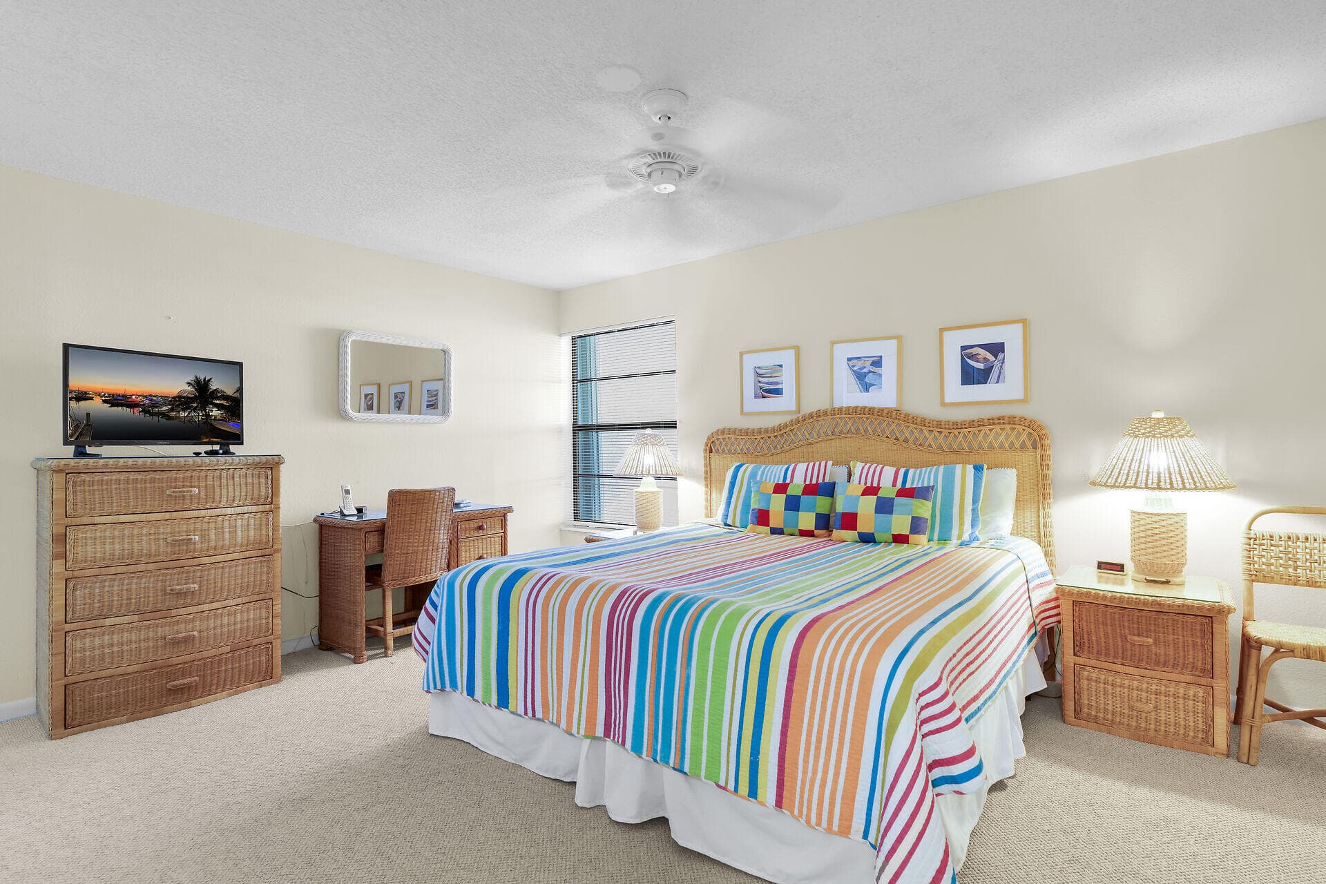601 W Ocean Drive 410 photo 22