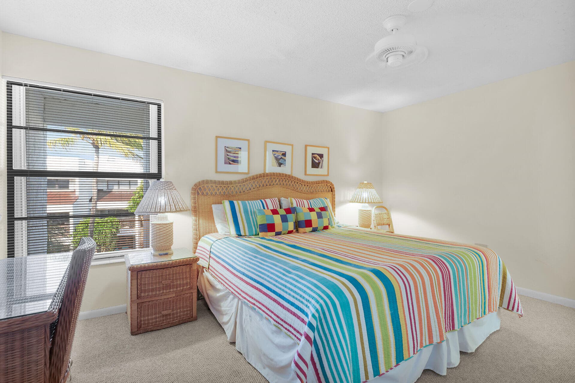 601 W Ocean Drive 410 photo 23