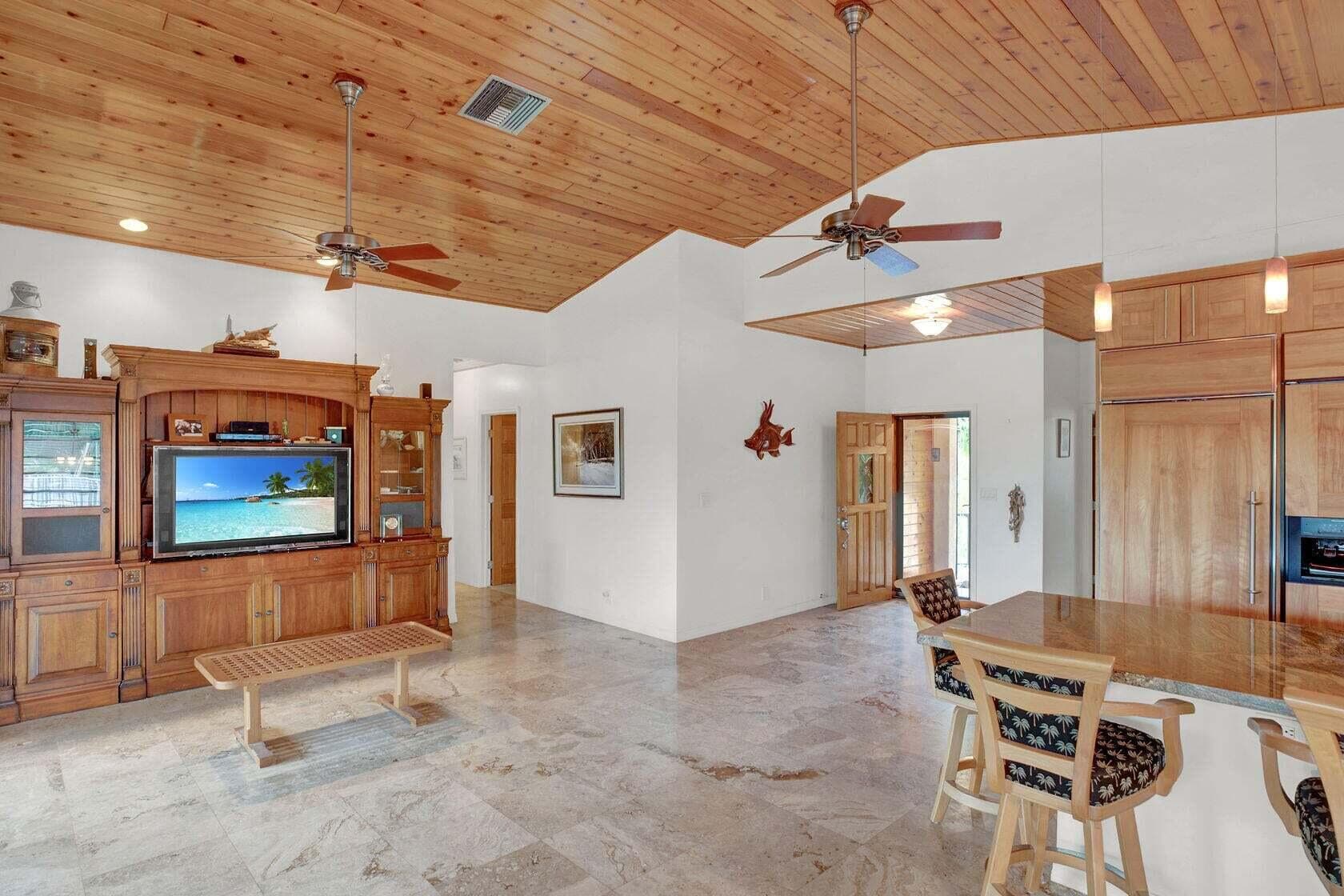 22865 Redfish Lane photo 8