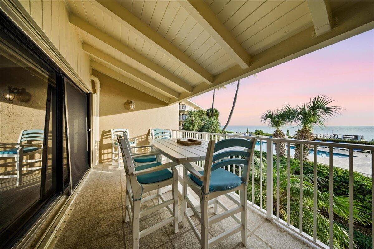 1133 W Ocean Drive 7 photo 3