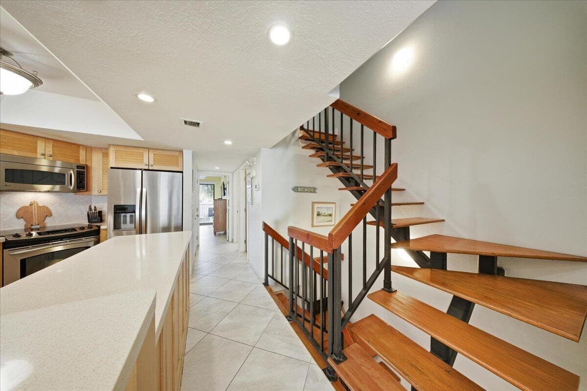1133 W Ocean Drive 7 photo 13