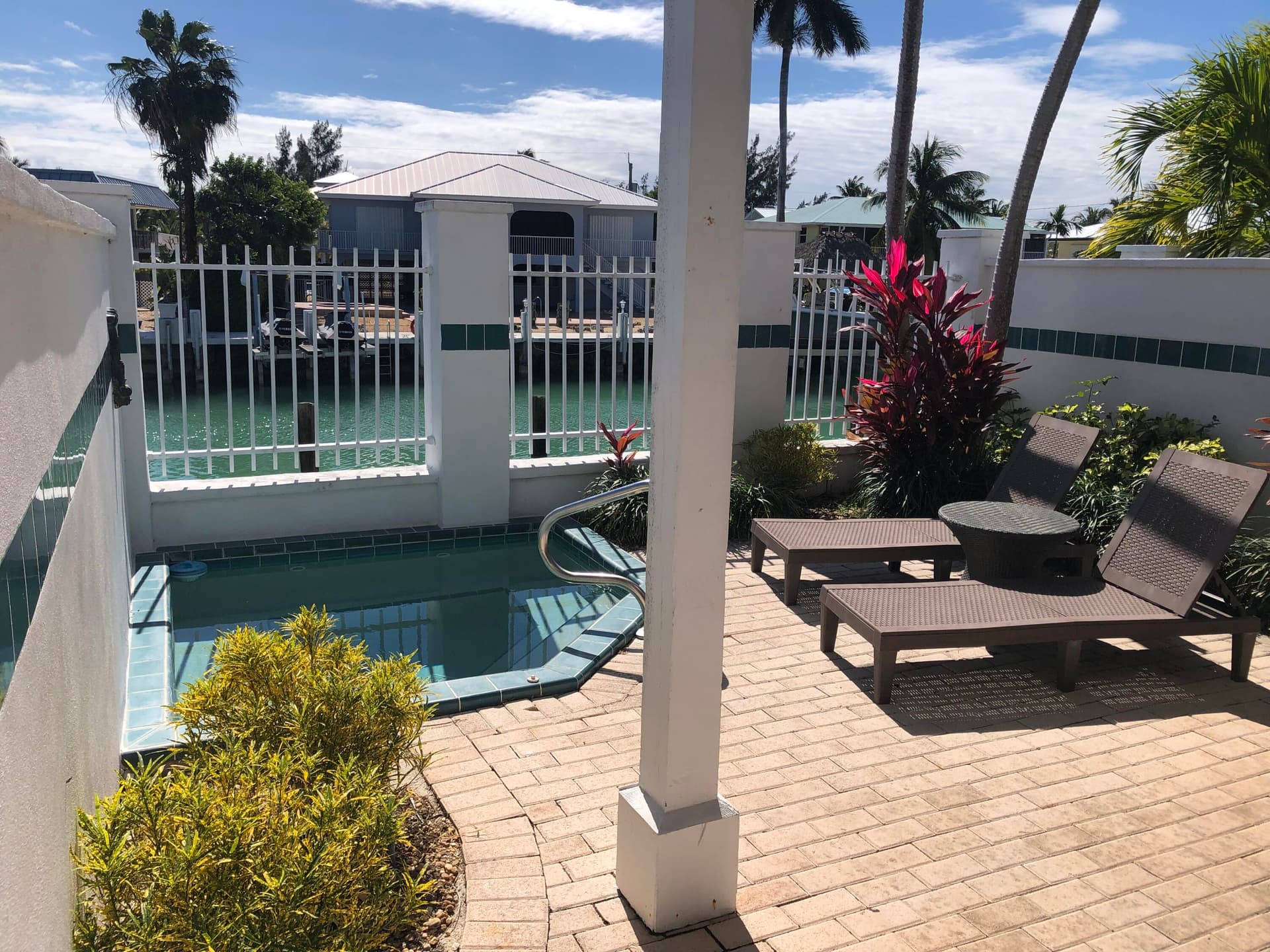 7028 Harbor Village Drive photo 4