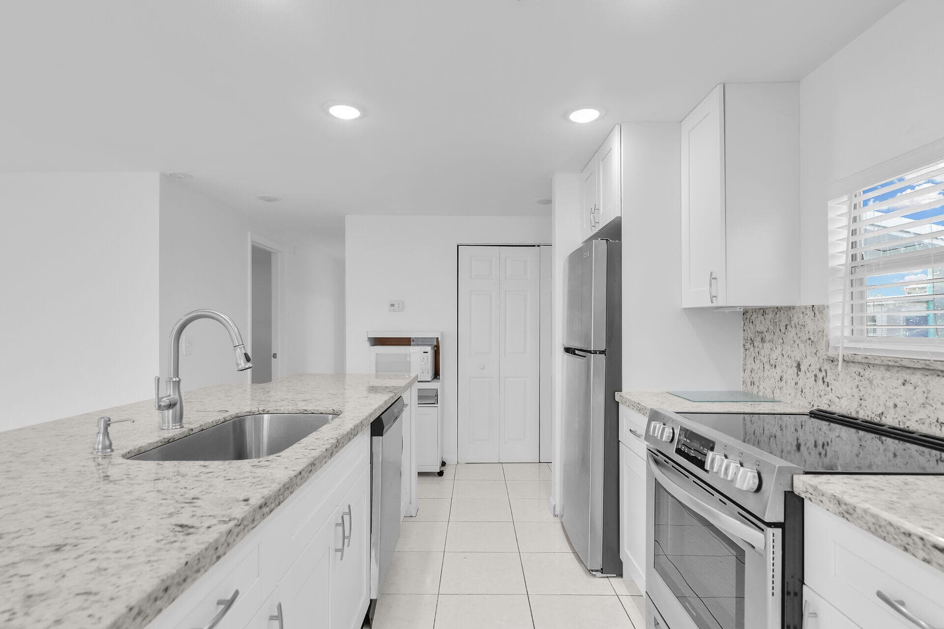 1250 27th Street photo 18