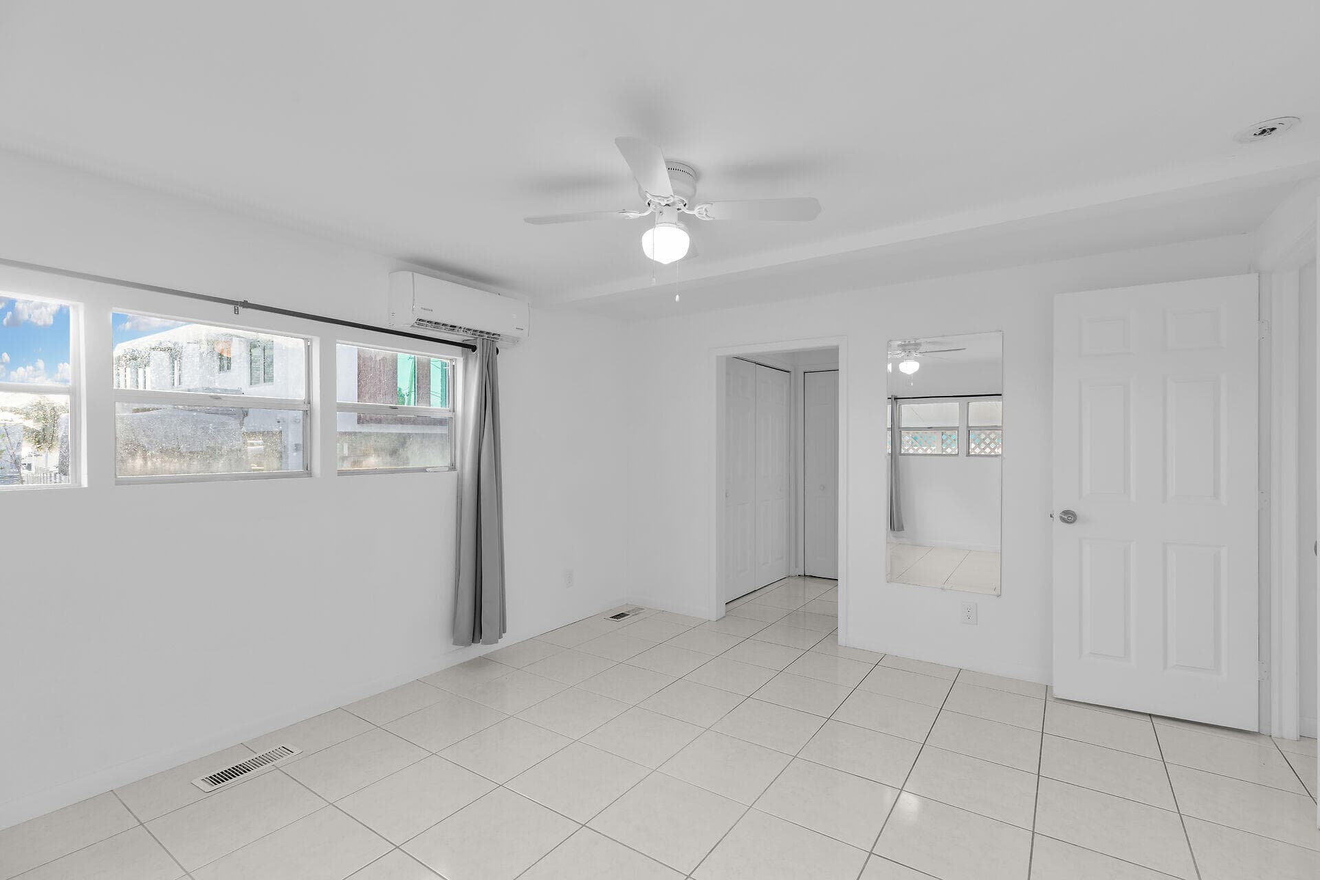 1250 27th Street photo 25