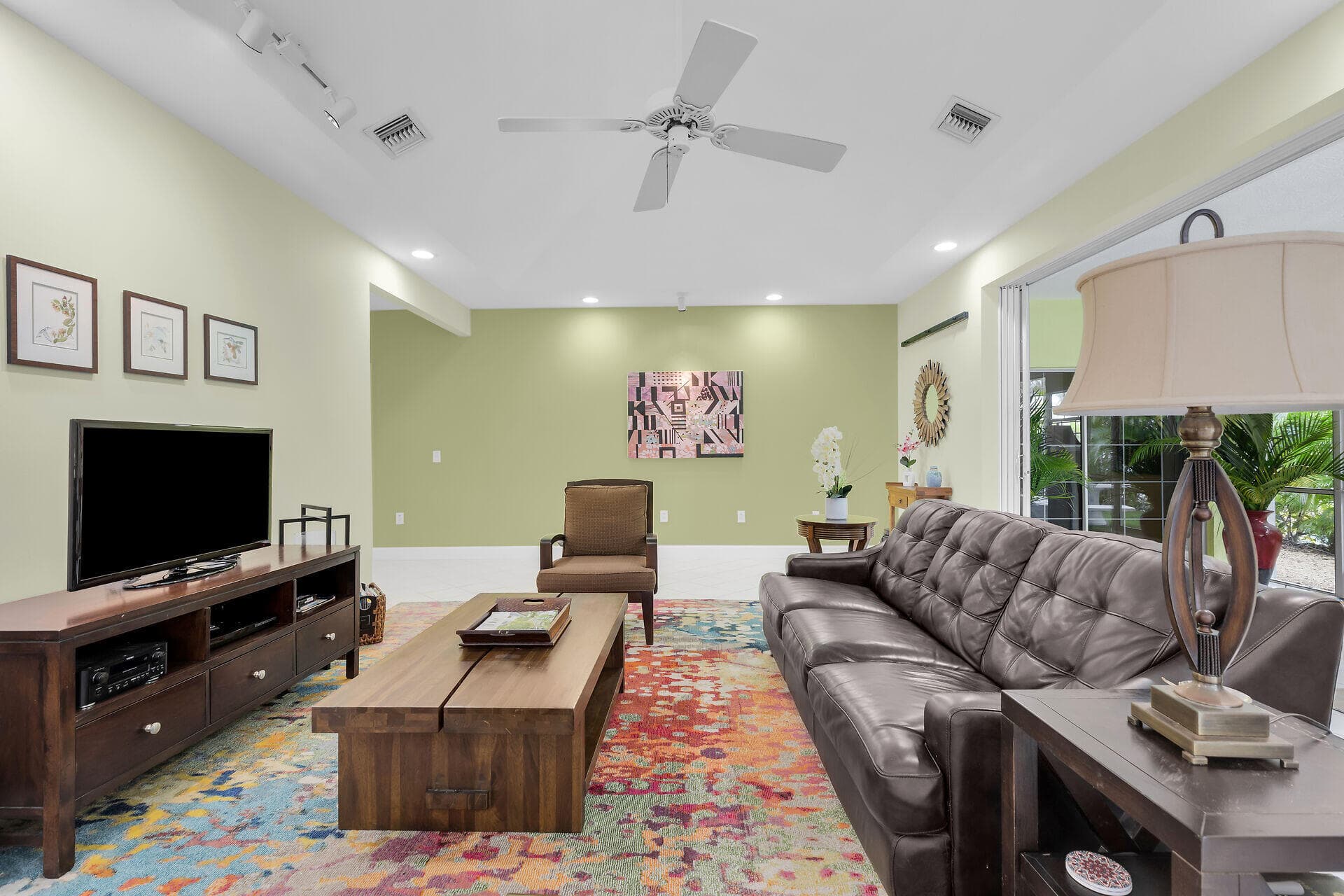 20920 5th Avenue photo 8