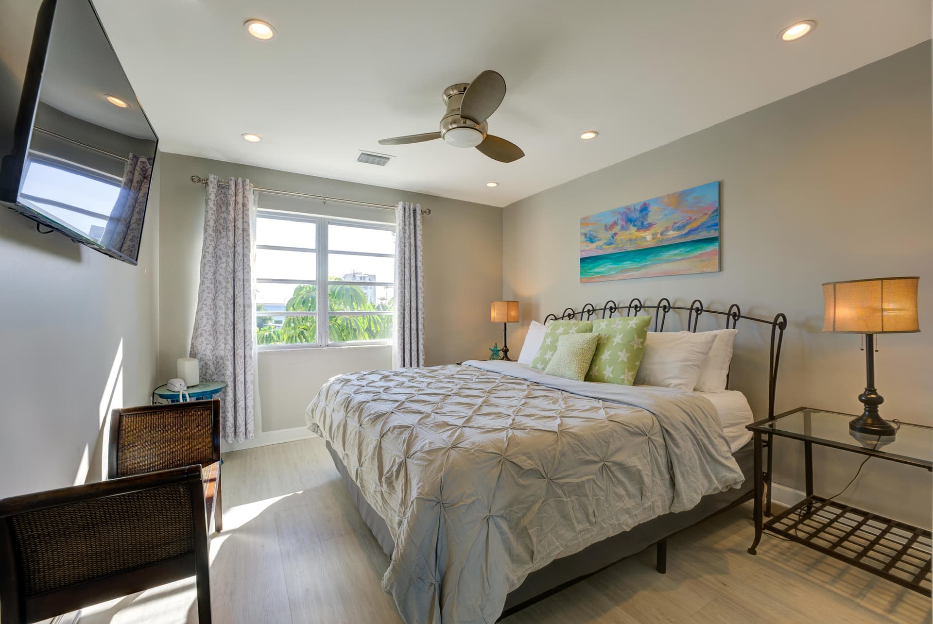 105 Avenue D 113 photo 8