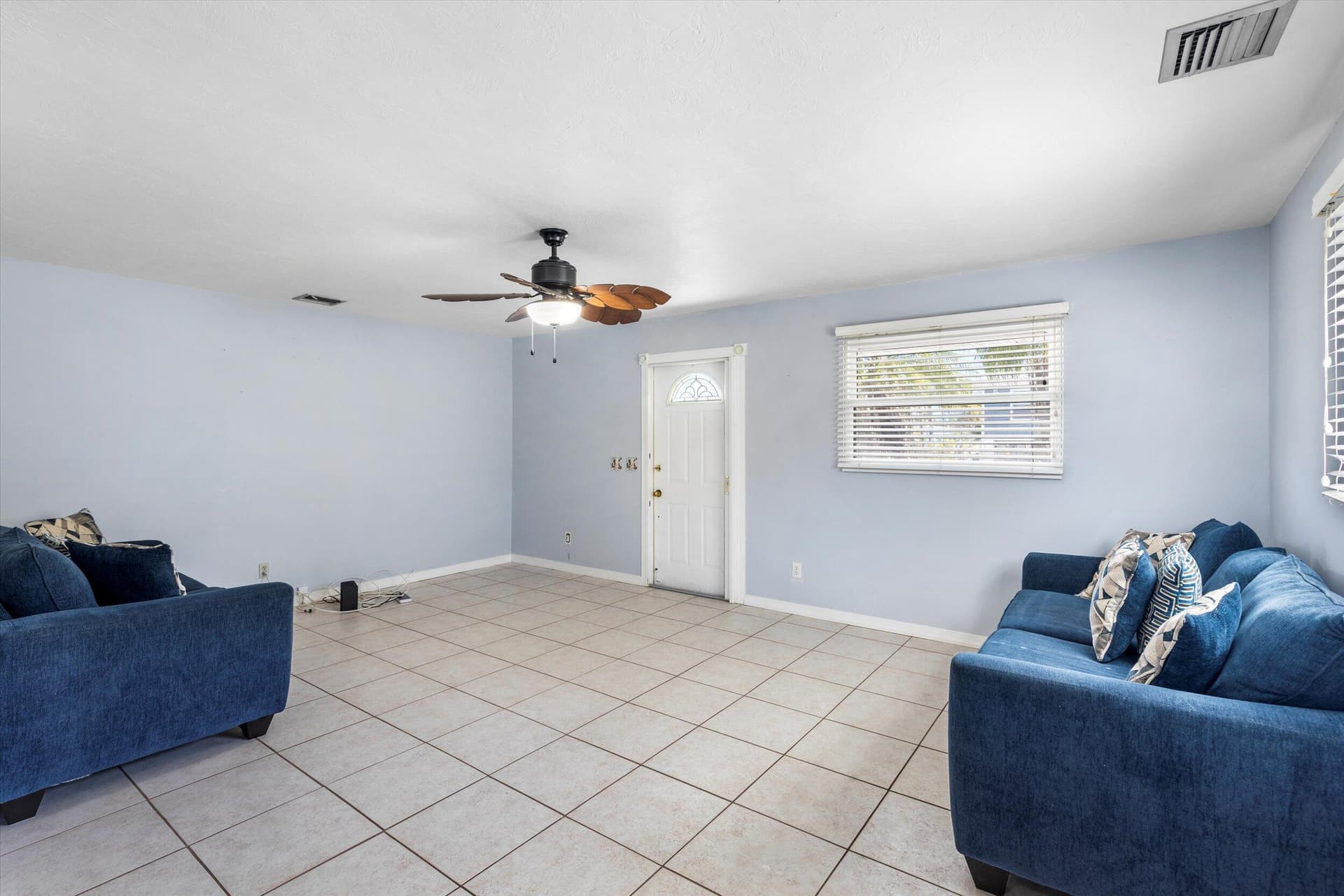 1634 Lantana Lane photo 11
