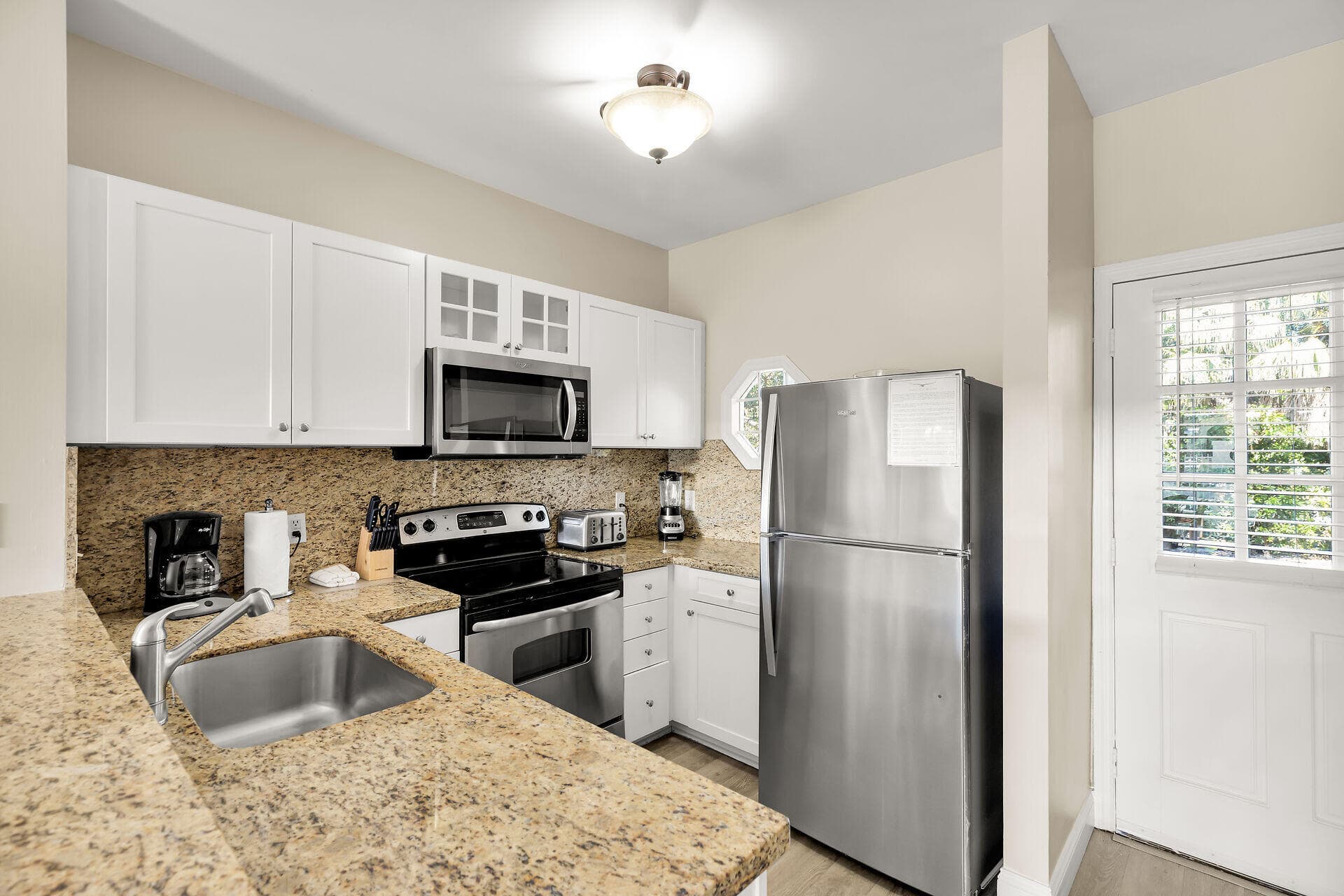 7017 Harbor Village Drive photo 14