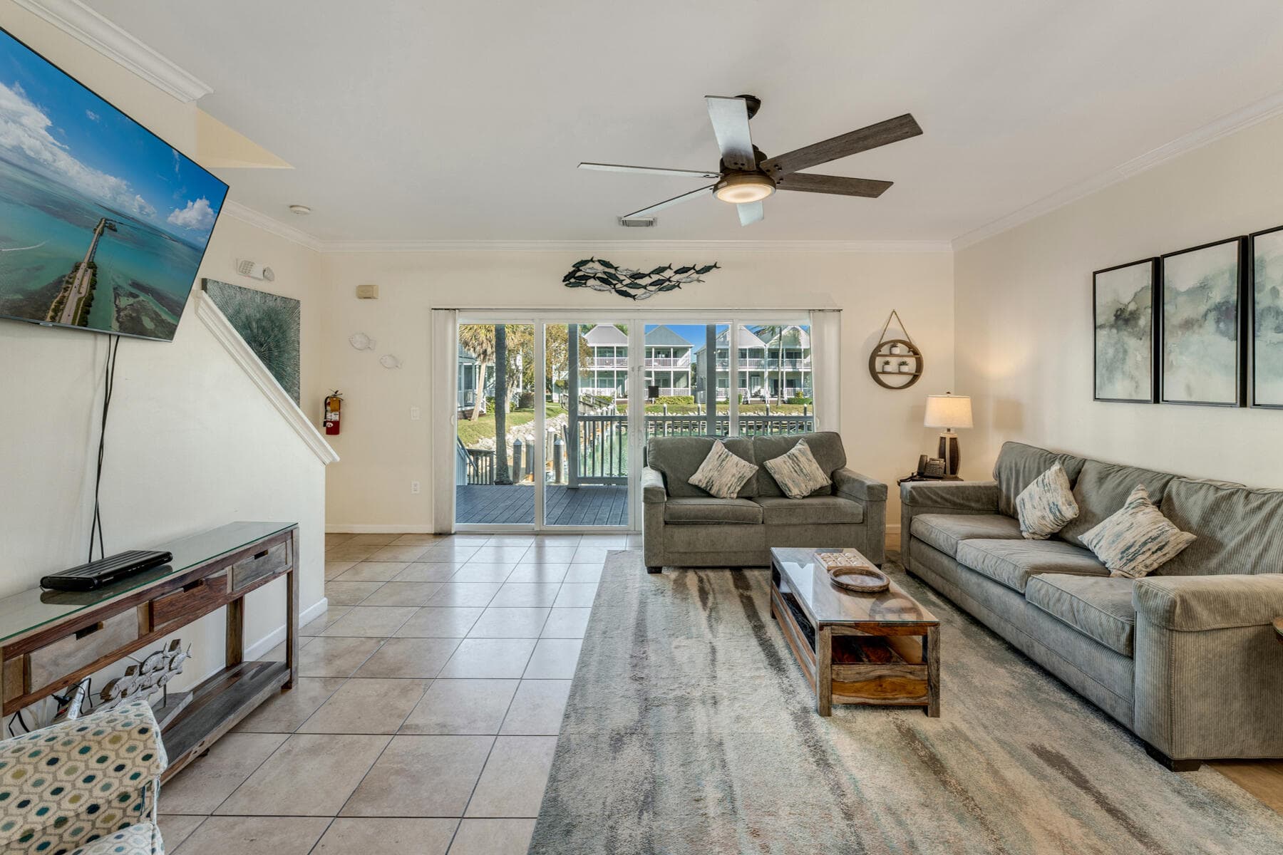 7061 Harbor Village Drive photo 2