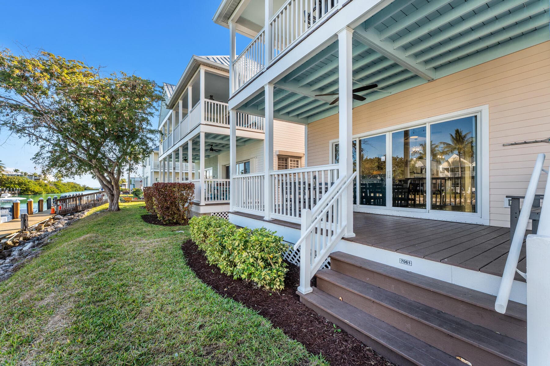 7061 Harbor Village Drive photo 14