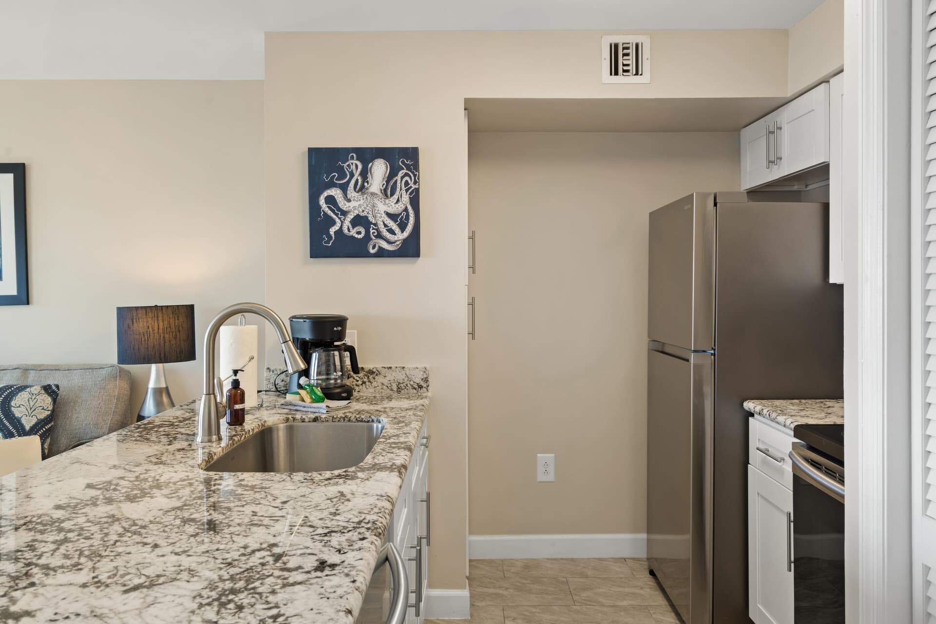 500 Burton Drive 3406 photo 7