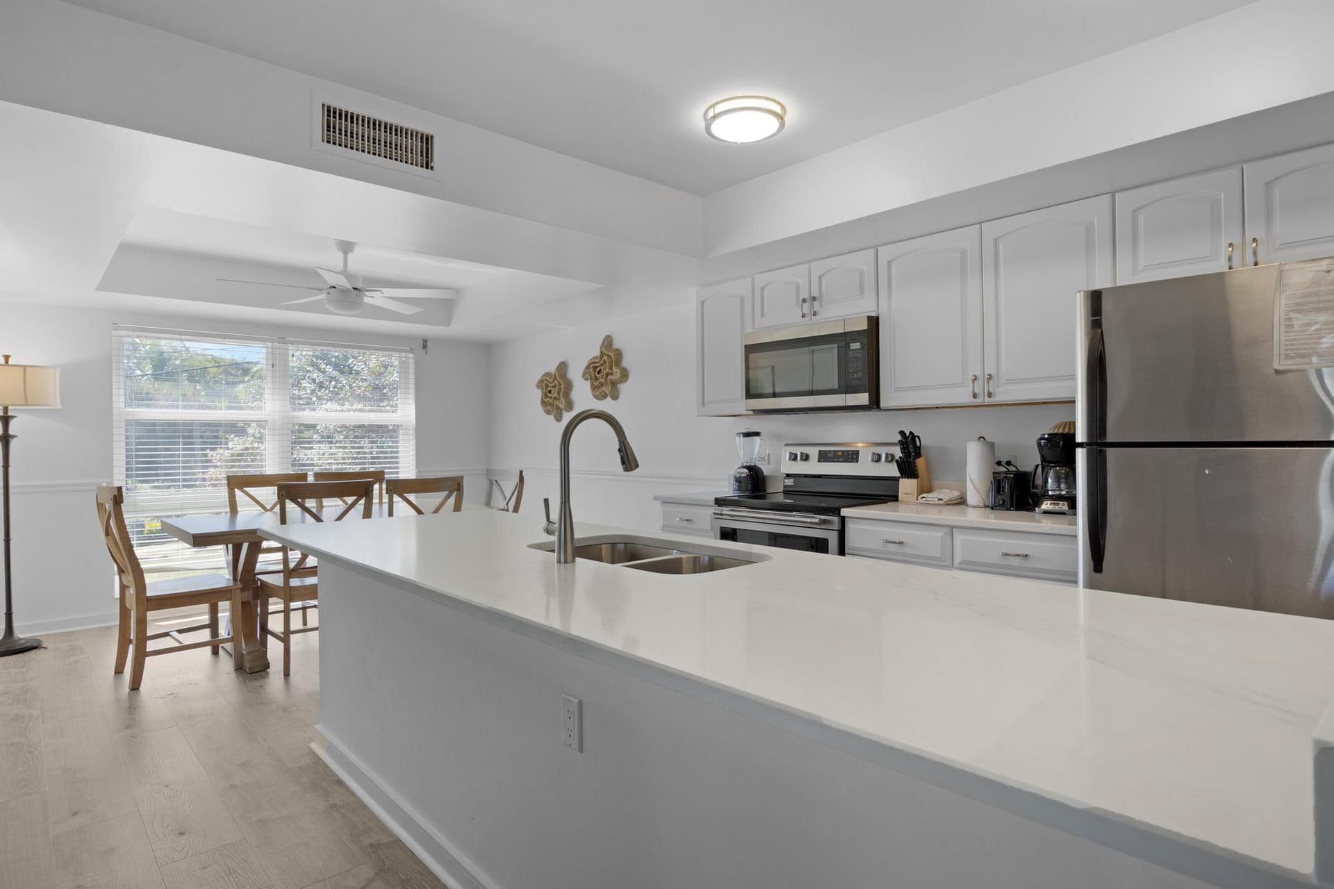 8204 Marina Villas Drive photo 12
