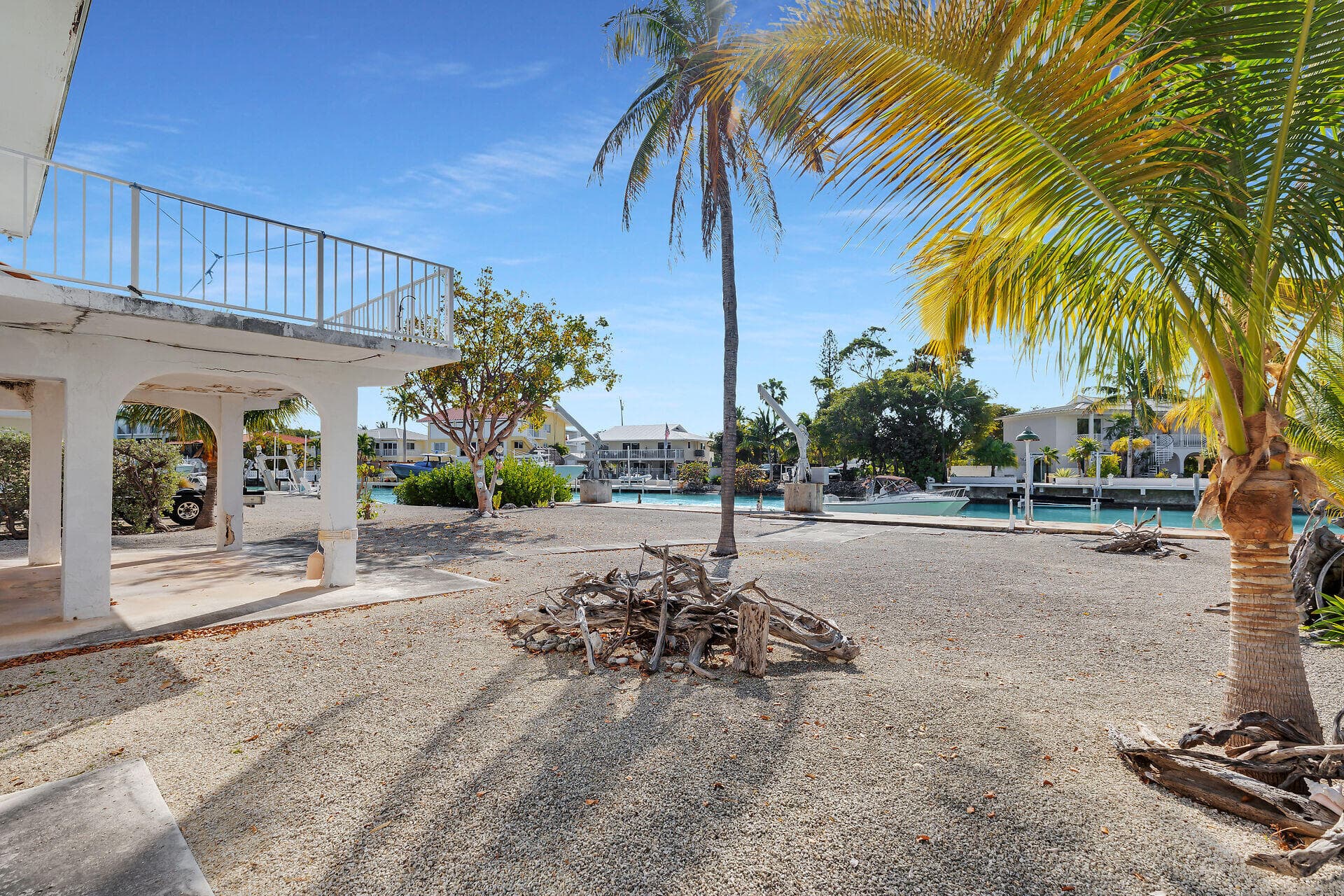 154 S Indies Drive photo 9