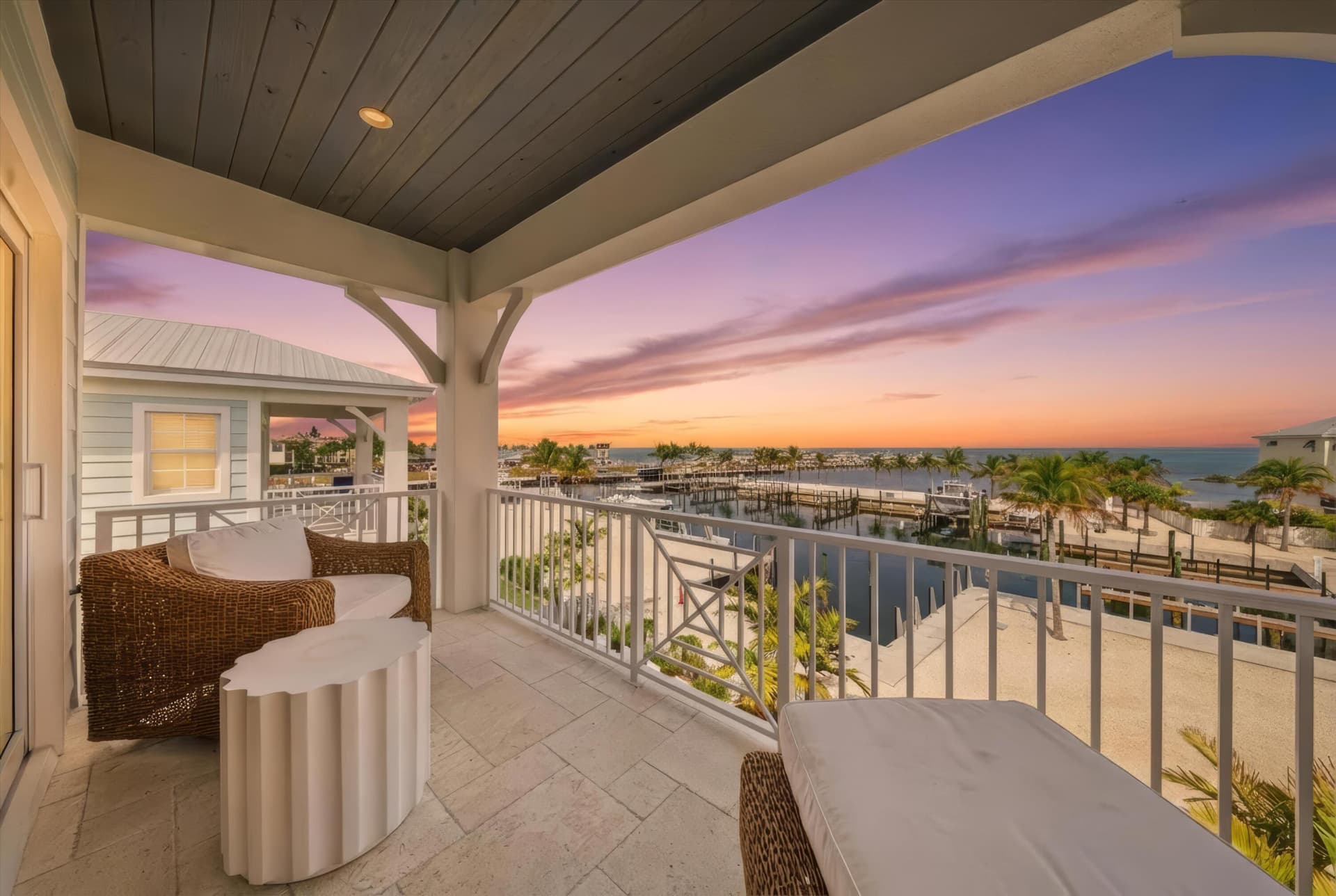 805 39TH STREET GULF 4