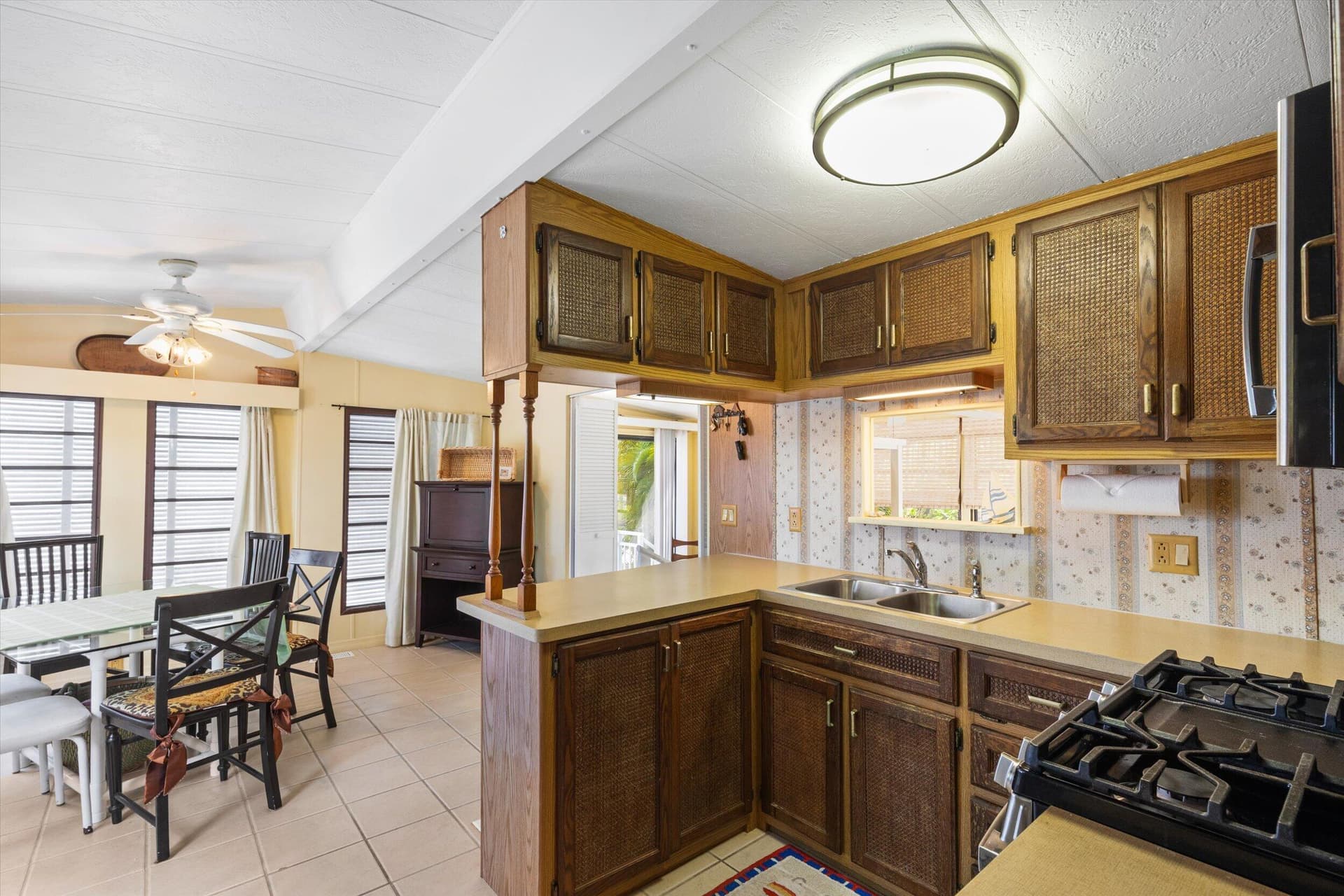 701 Spanish Main Drive 548 photo 15