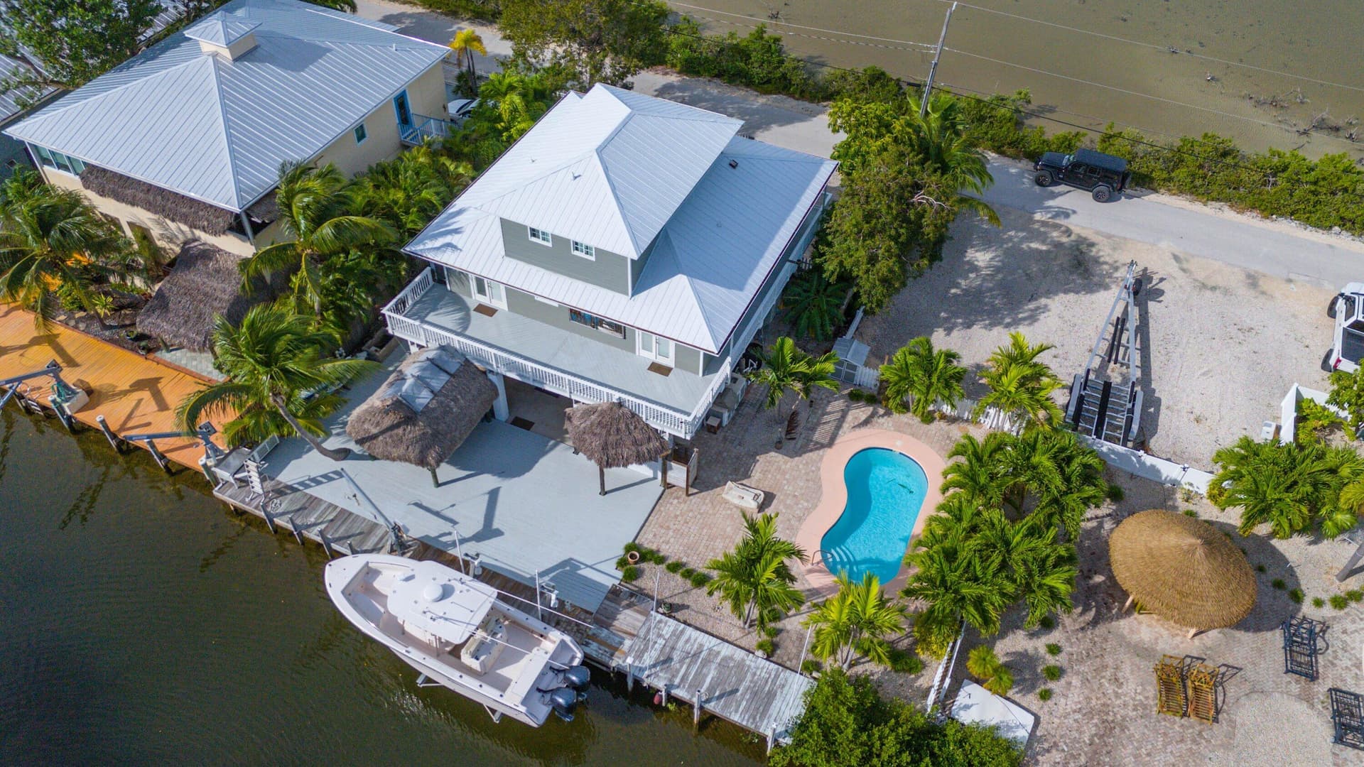 643 Indies Road photo 6