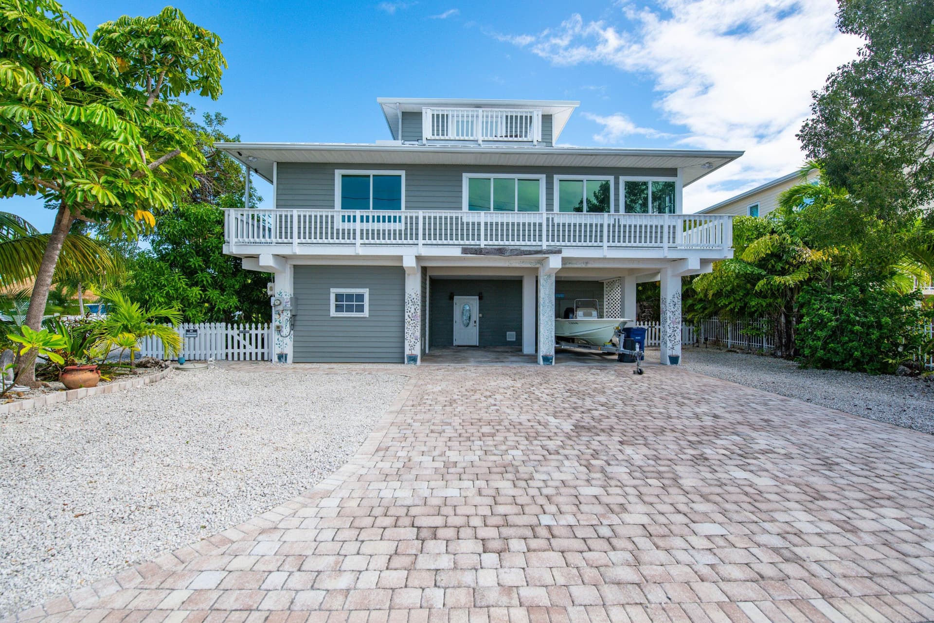643 Indies Road photo 7